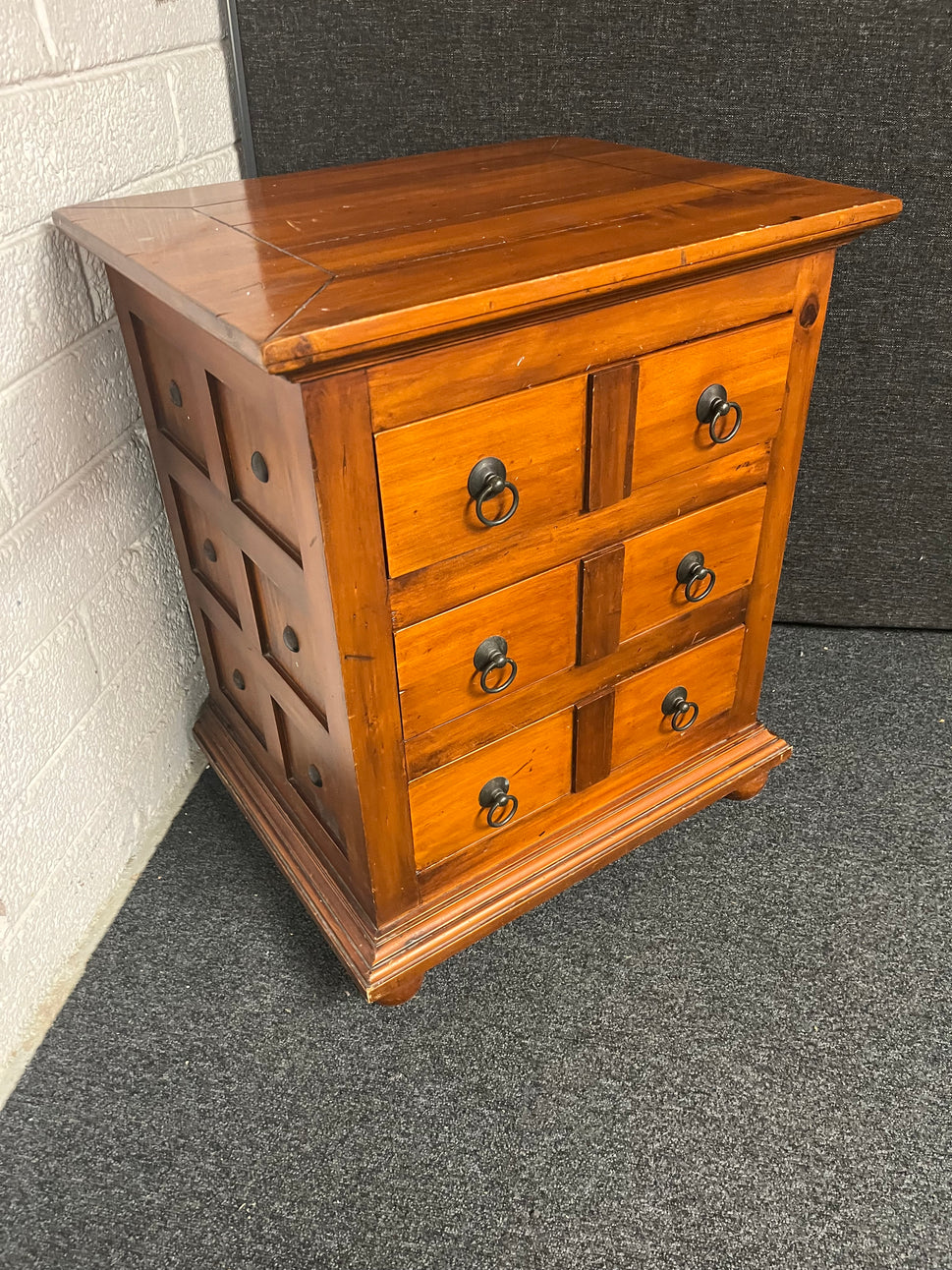 Solid wood 6 drawer locker (H 720 x W 620 x D 490 mm) 1225