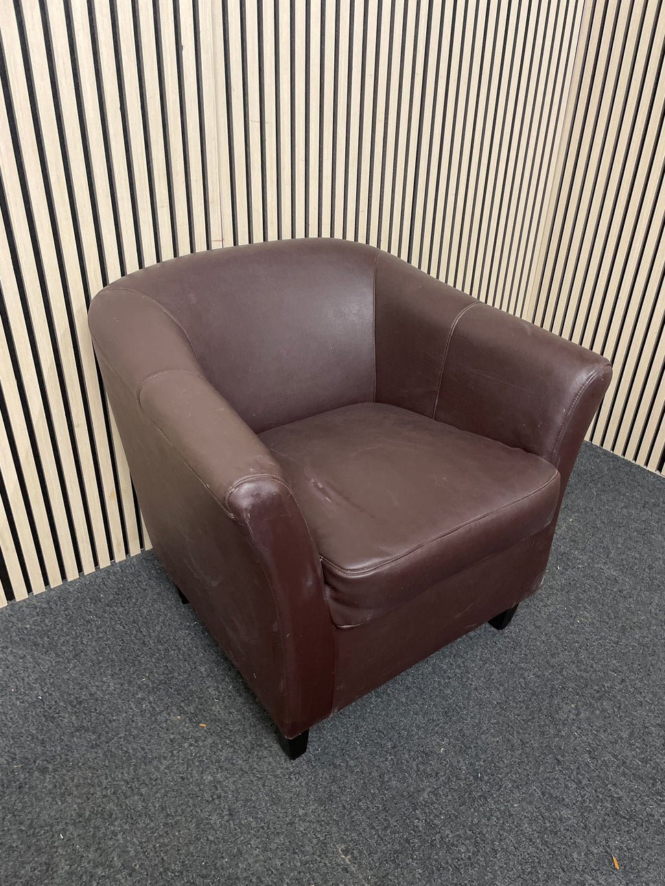 Brown leatherette tub chair 2425
