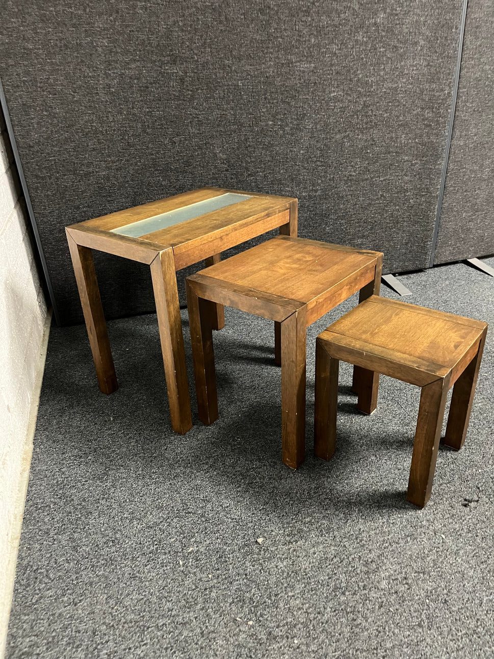 Dark wood stained solid wood nest of 3 tables with glass strip 1225