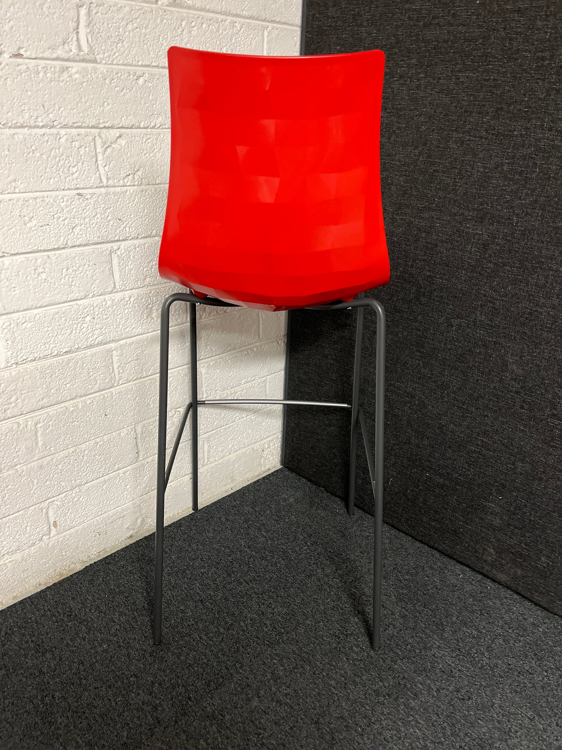 Gecko shell dining stool with anthracite, white or chrome legs - choice of colours