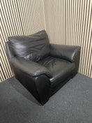 Large black leather armchair 44677