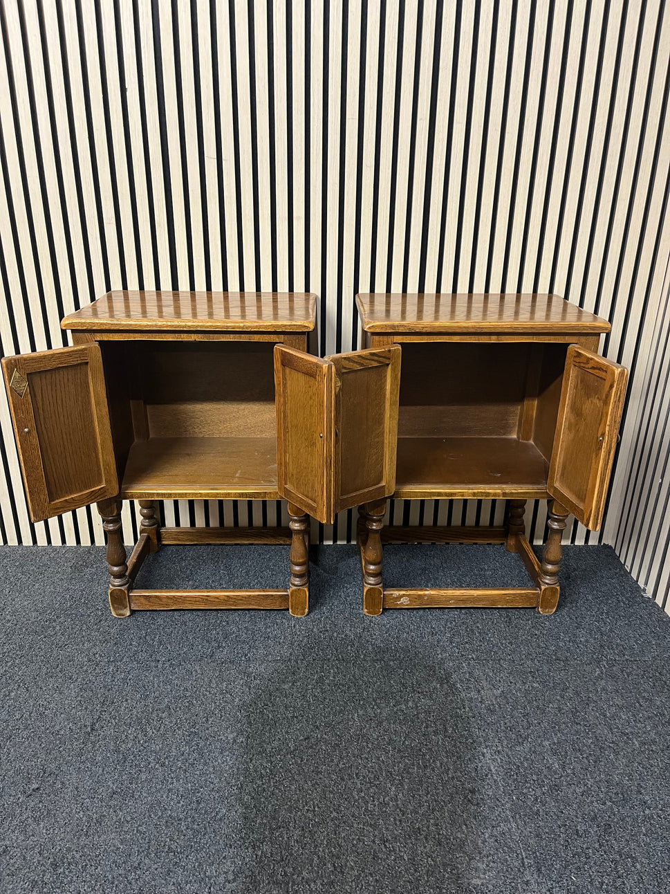 Solid english oak ornate 2 door occasional lamp tables (SET OF 2) 1425