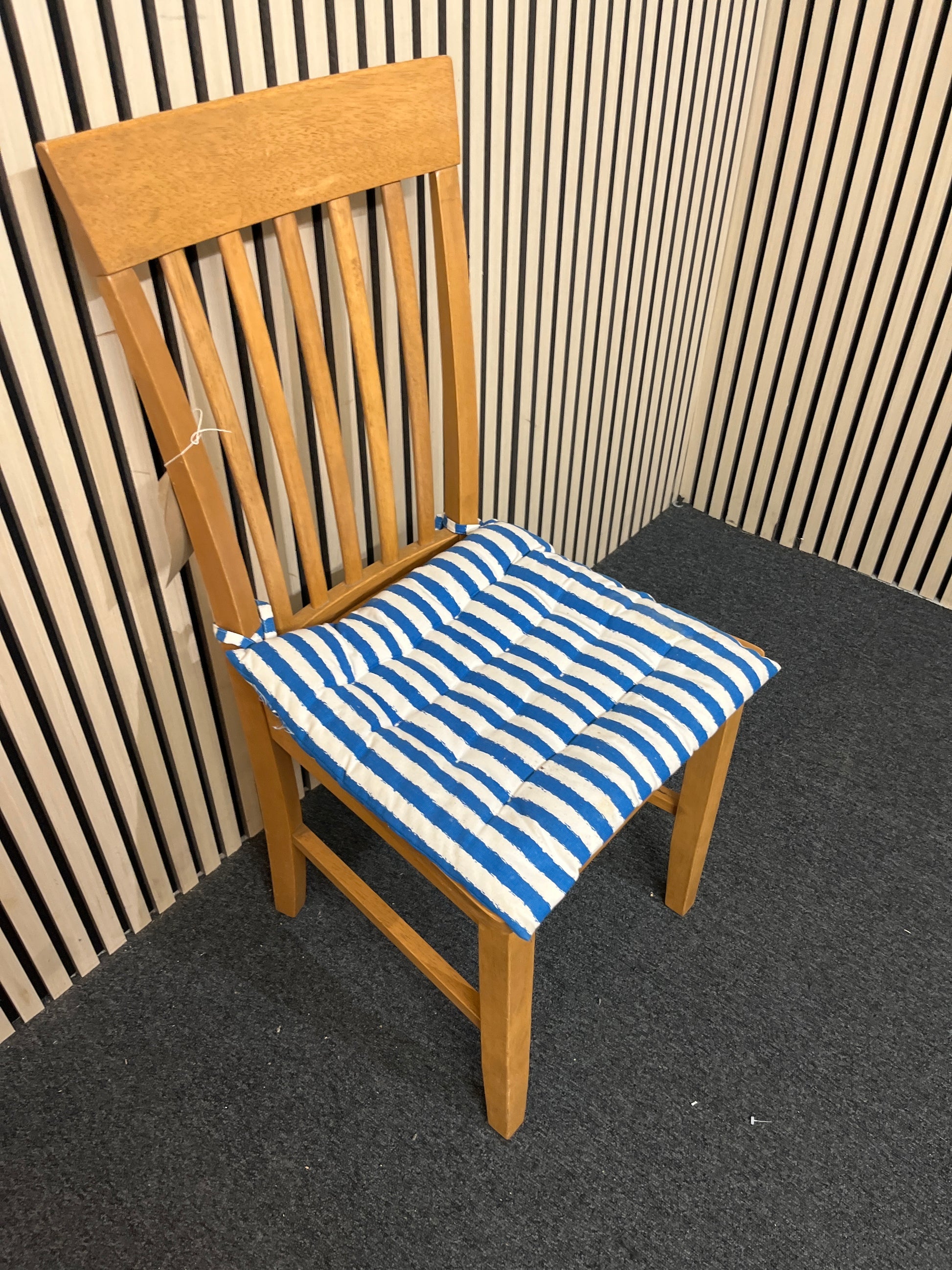 High slatted back kitchen chair 2425
