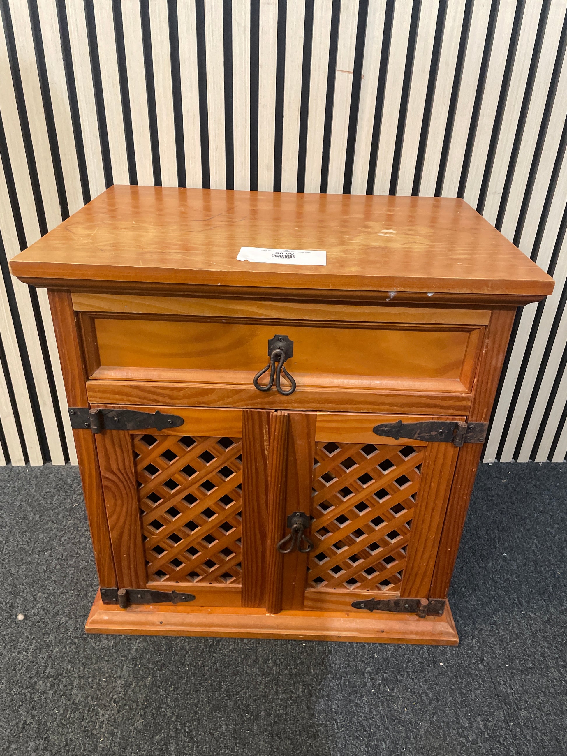 Natural pine 2 door 1 drawer lattice locker 2425