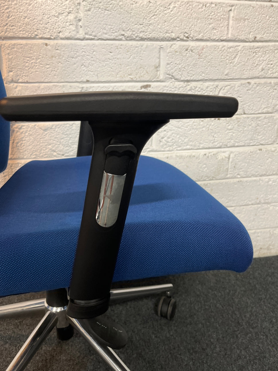 Secondhand High back, dark blue fabric swivel chair, heavy duty with polished chrome base and height adjustable arms and back tensioner . PRICE INC VAT, 20+ IN STOCK