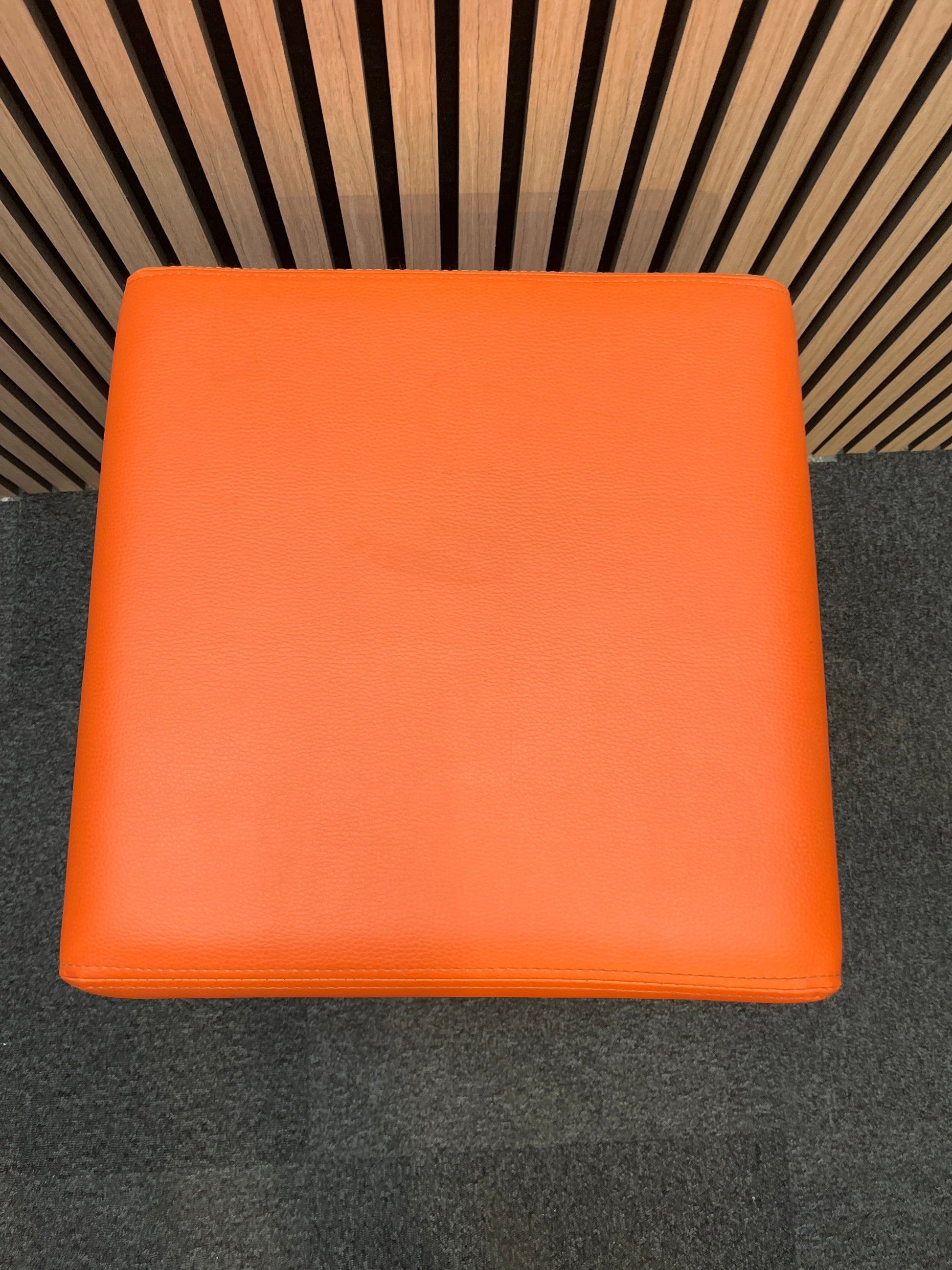Orange leatherette soft seating cube (H 61 x W 43 x D 43 cm)