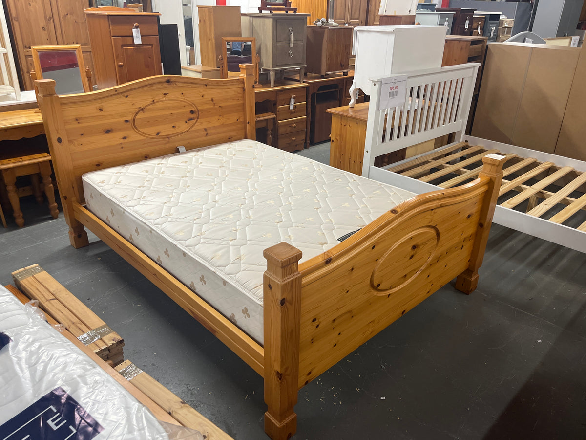 4ft 6 solid pine ornate high end bed frame 44131