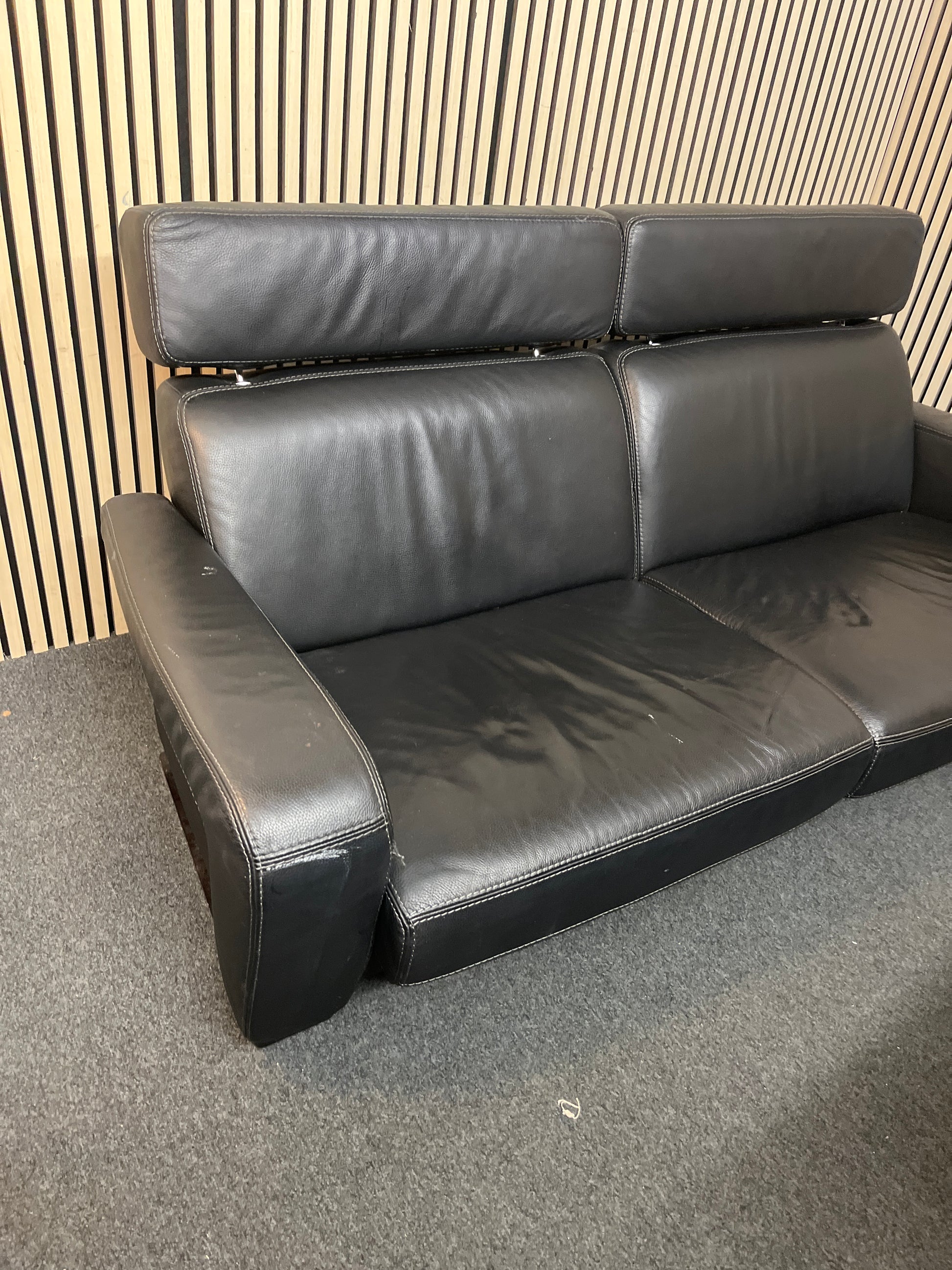 3+1 Black leather recliner suite 43384