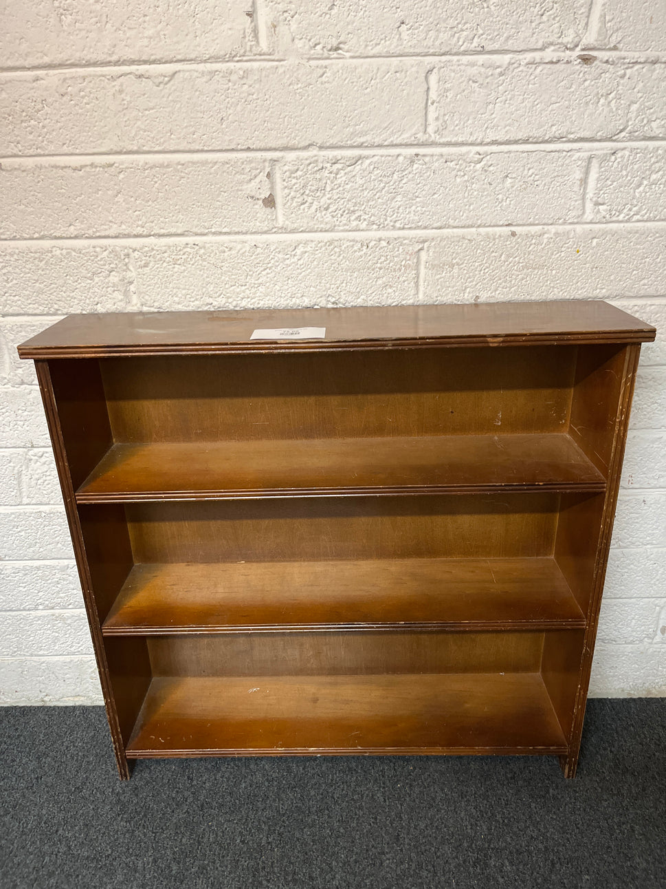 Wooden framed low bookcase 3225