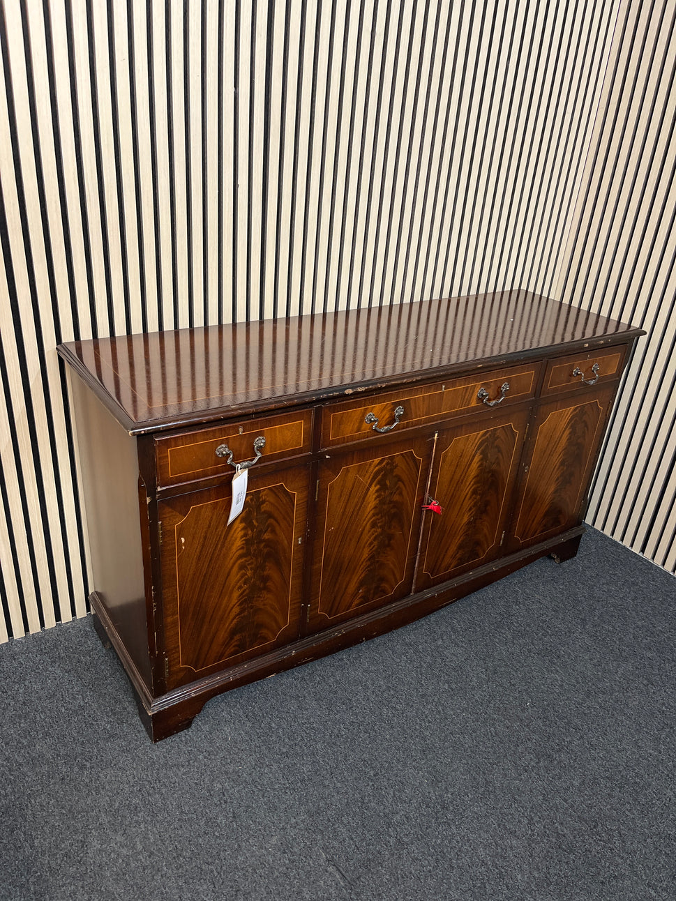 Mahogany inlaid 3 door 3 drawer sideboard (H 83 x W 152 x D 48 cm) 2325