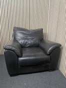 Large black leather armchair 44677