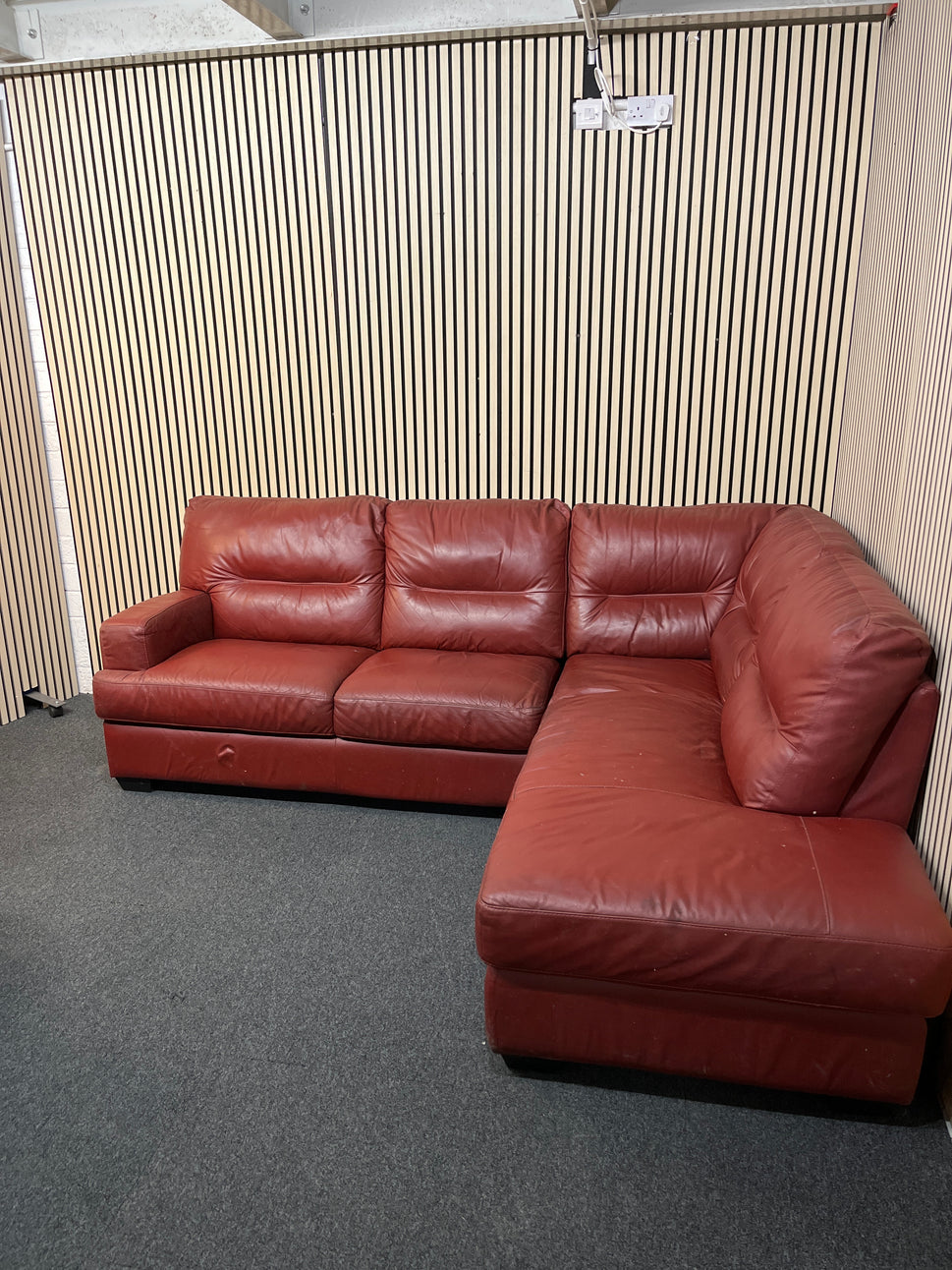 Large corner wine leather sofa suite 3325