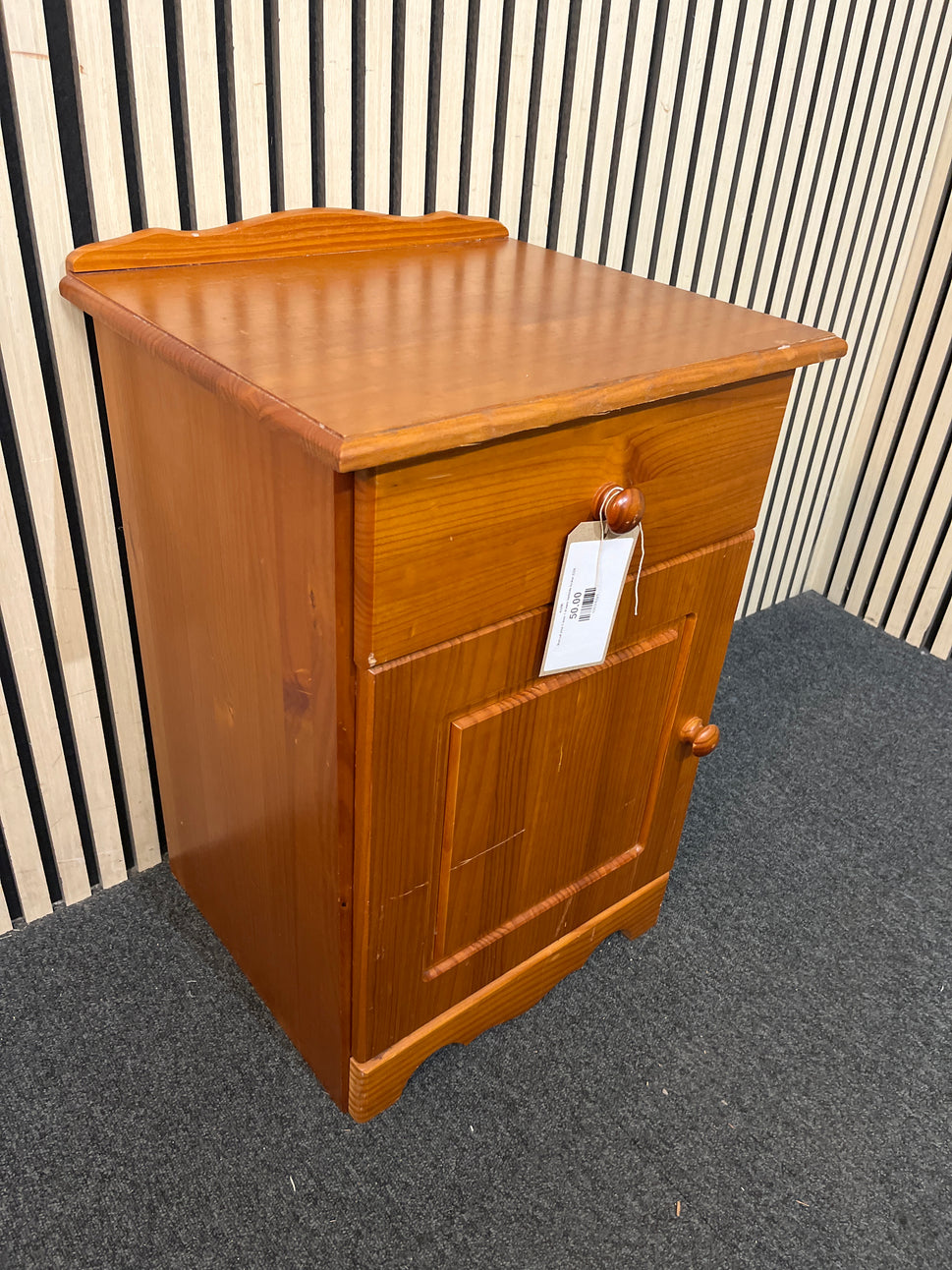 Natrual pine 1 door 1 drawer bedside locker 2226