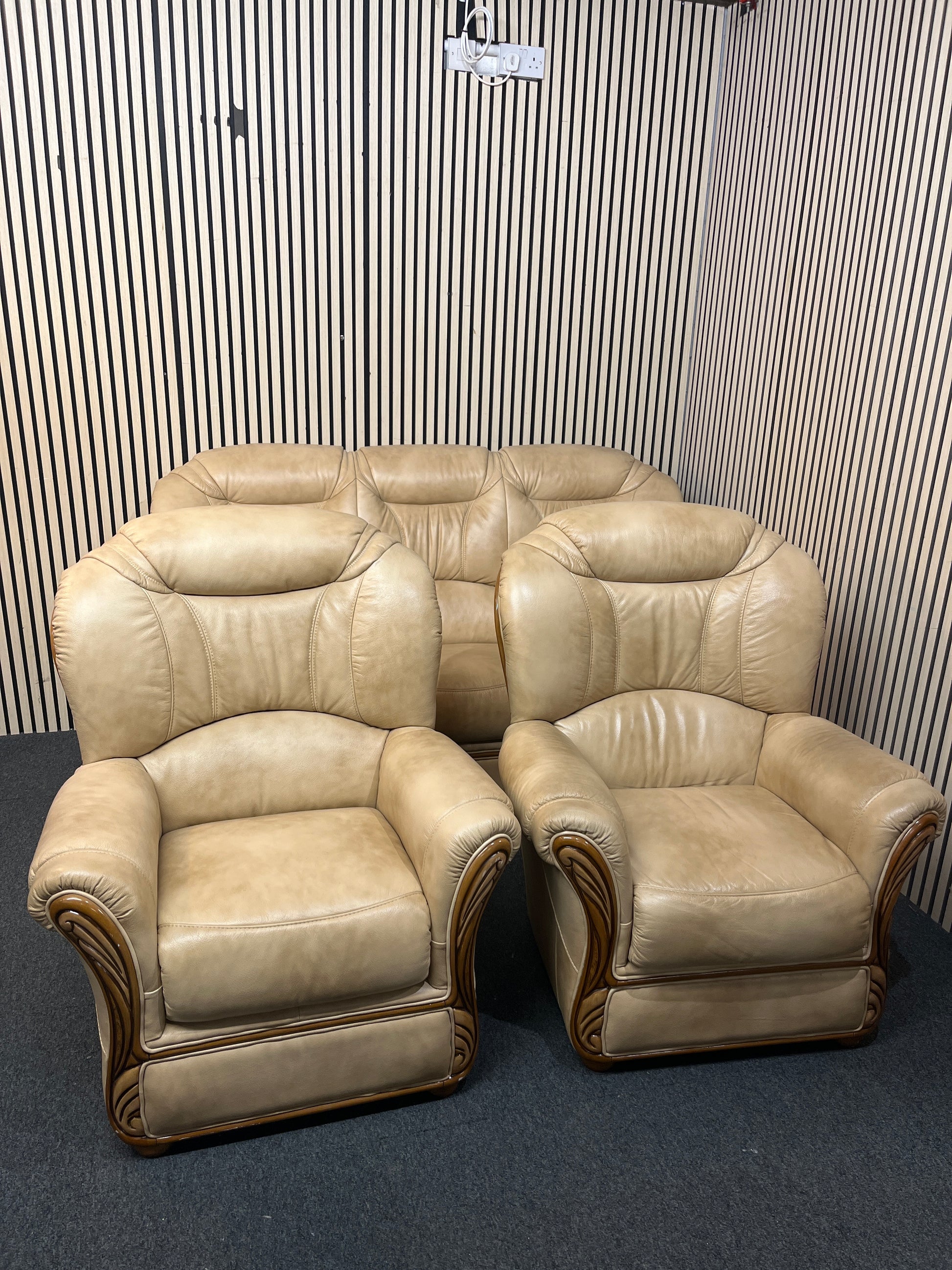 3+1+1 light cream high back leather suite 3126