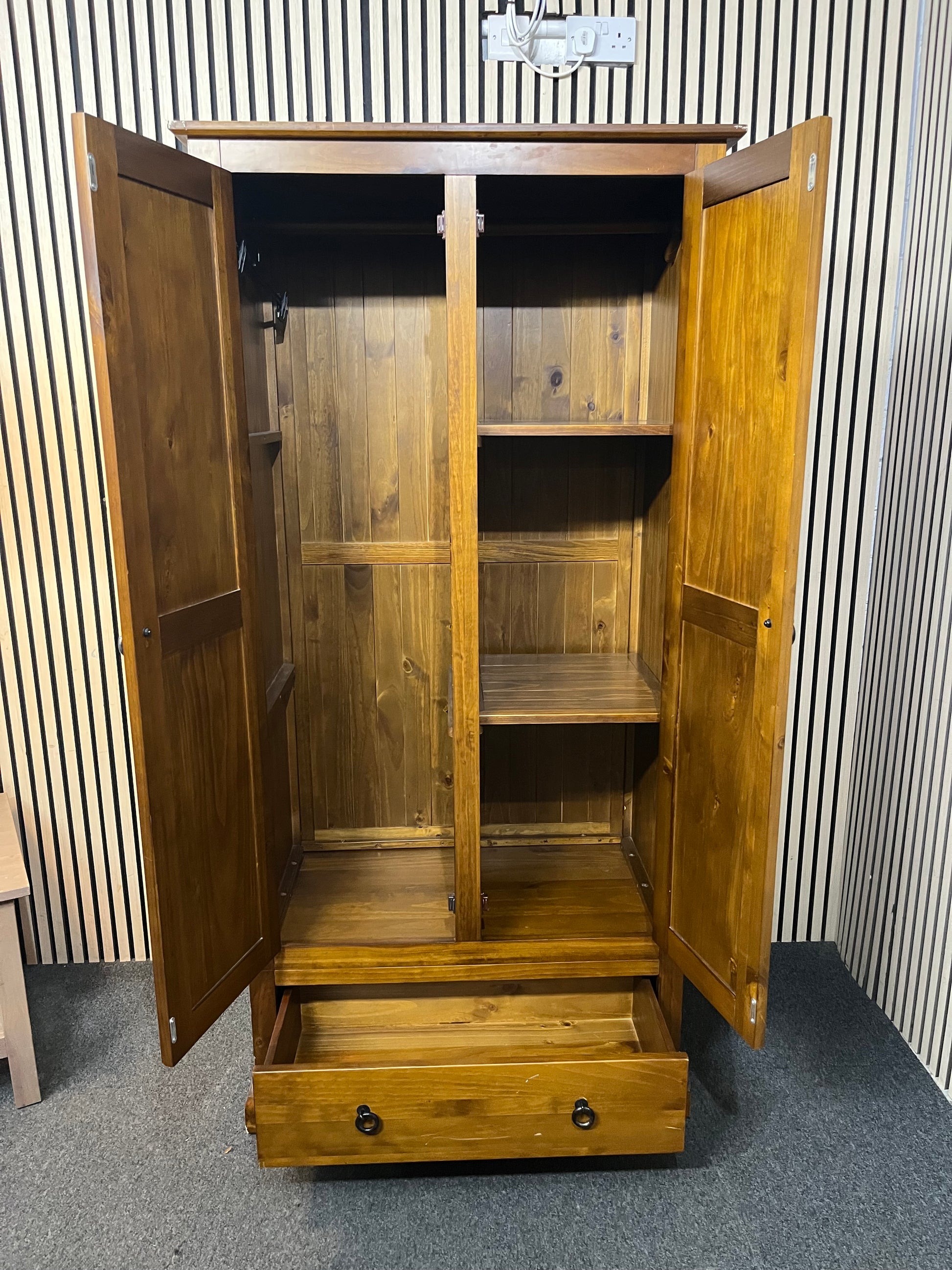 Tall dark wood stained 2 door 1 drawer wardrobe (H 186 x W 91 x D 41 cm) 43423