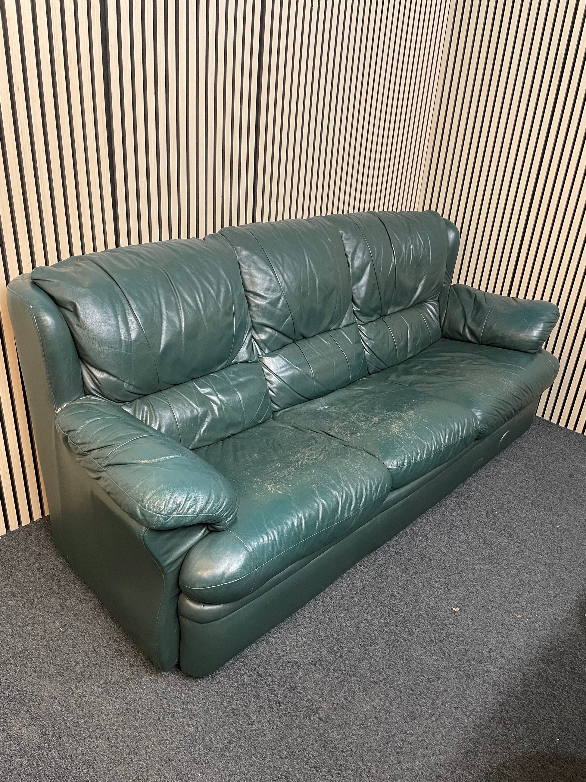 3+1+1 dark green soft leather suite 2425