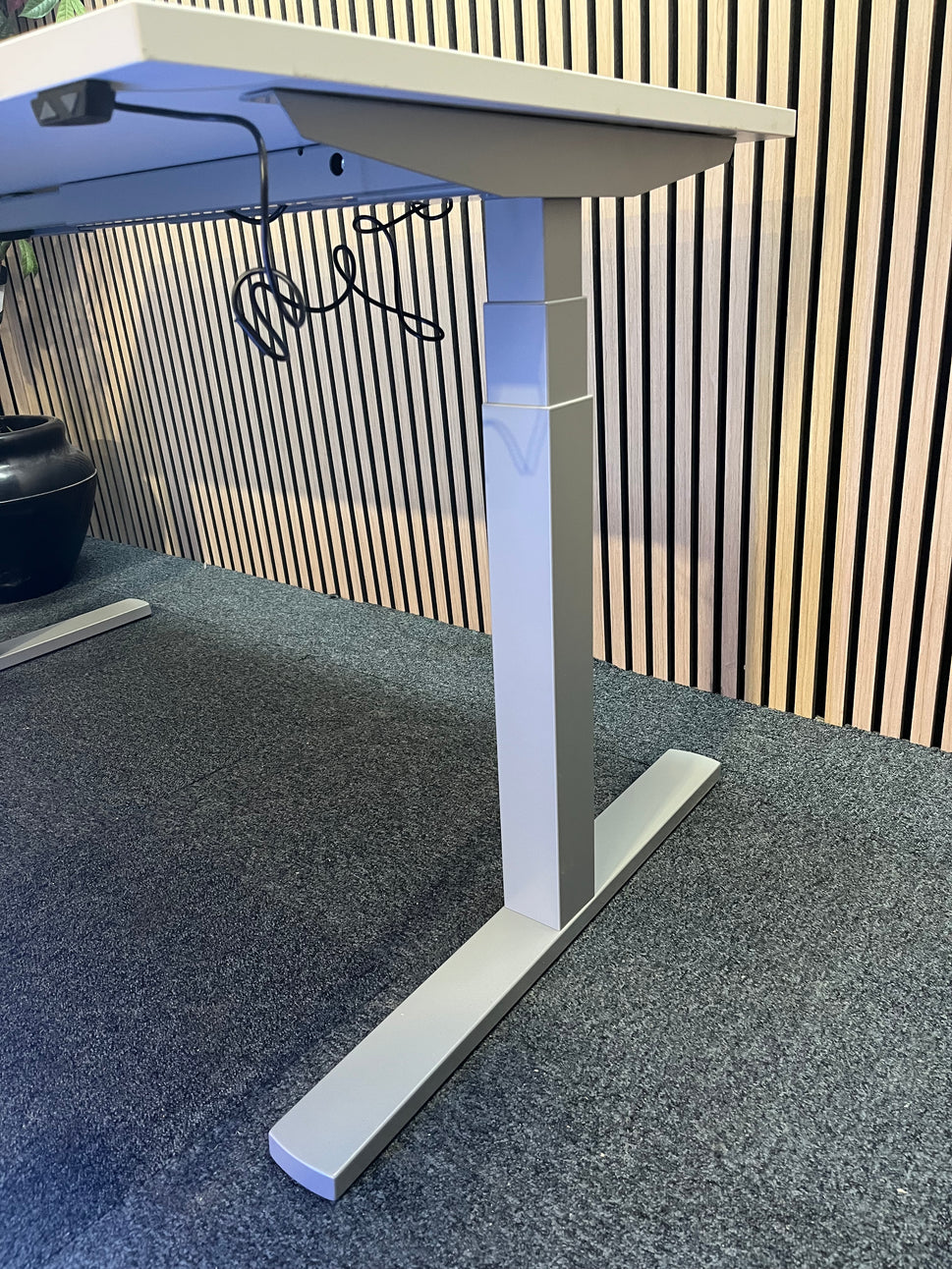 NEW Elevate twin motor height adjustable desk frame in silver with chosen desk tops from 1400-1600L in a choice of colours. Price plus VAT