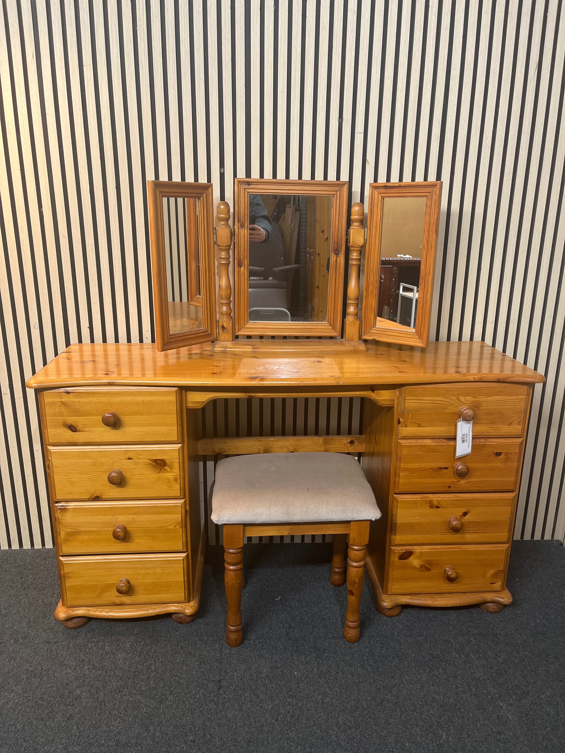 8 drawer solid Pine dressing table table with matching stool and mirror (H 79 x W 140 x D 43 cm) 43790