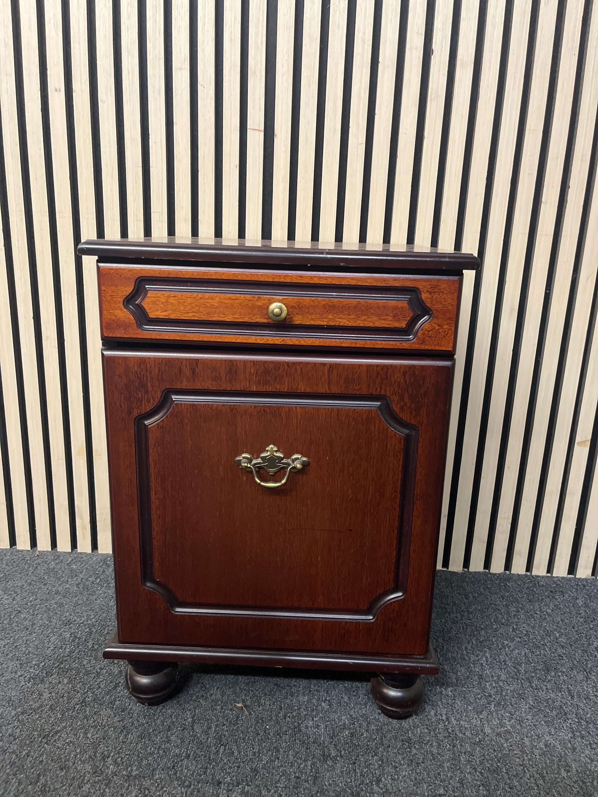 1 door 1 drawer ornate rossmore bedside locker 3126