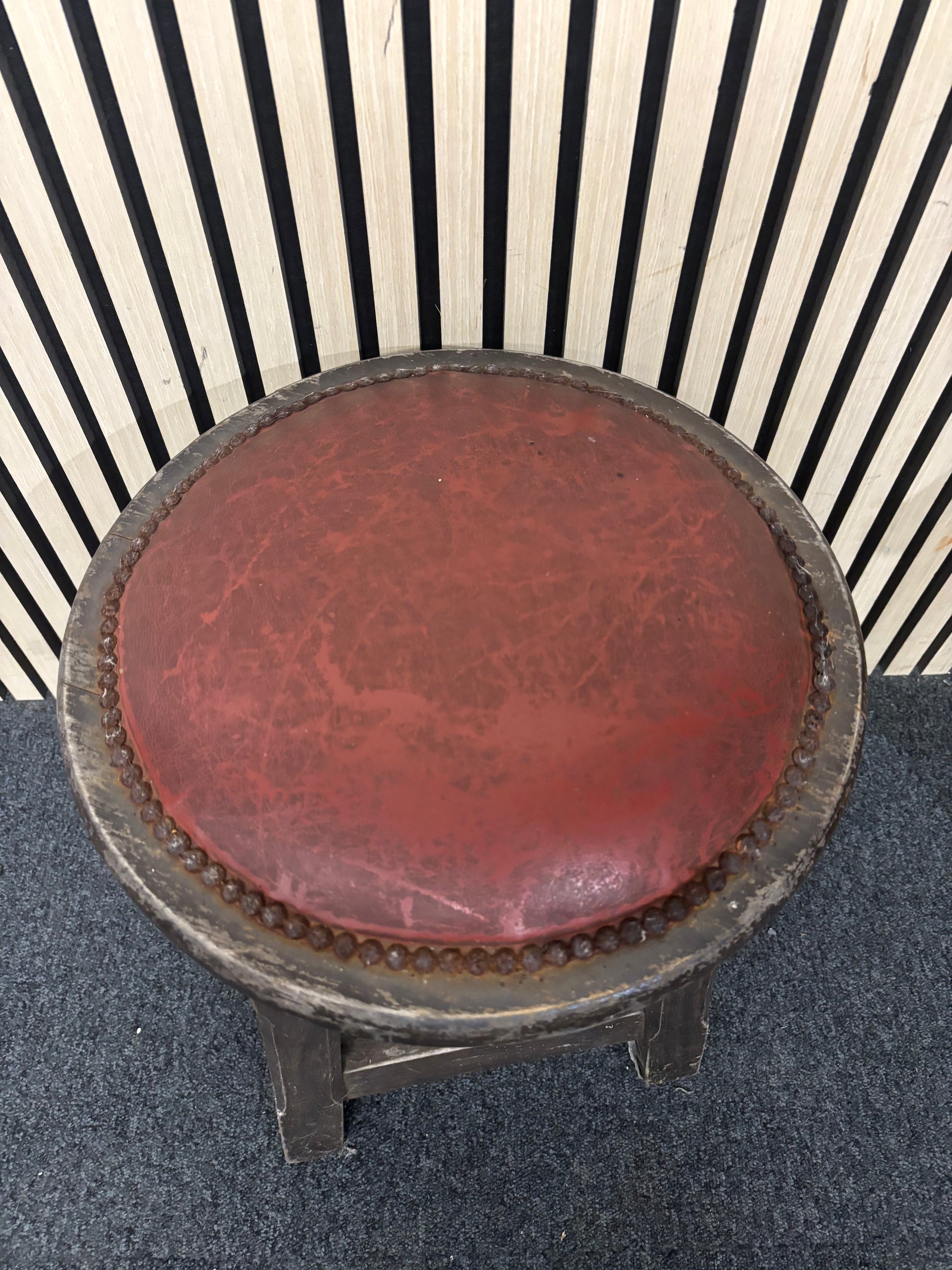 Solid darkwood low pub stool with red leatherette seat and button detailing 43685