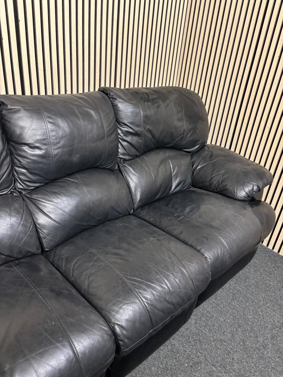 3 seater high back black leatherette recliner sofa 43454