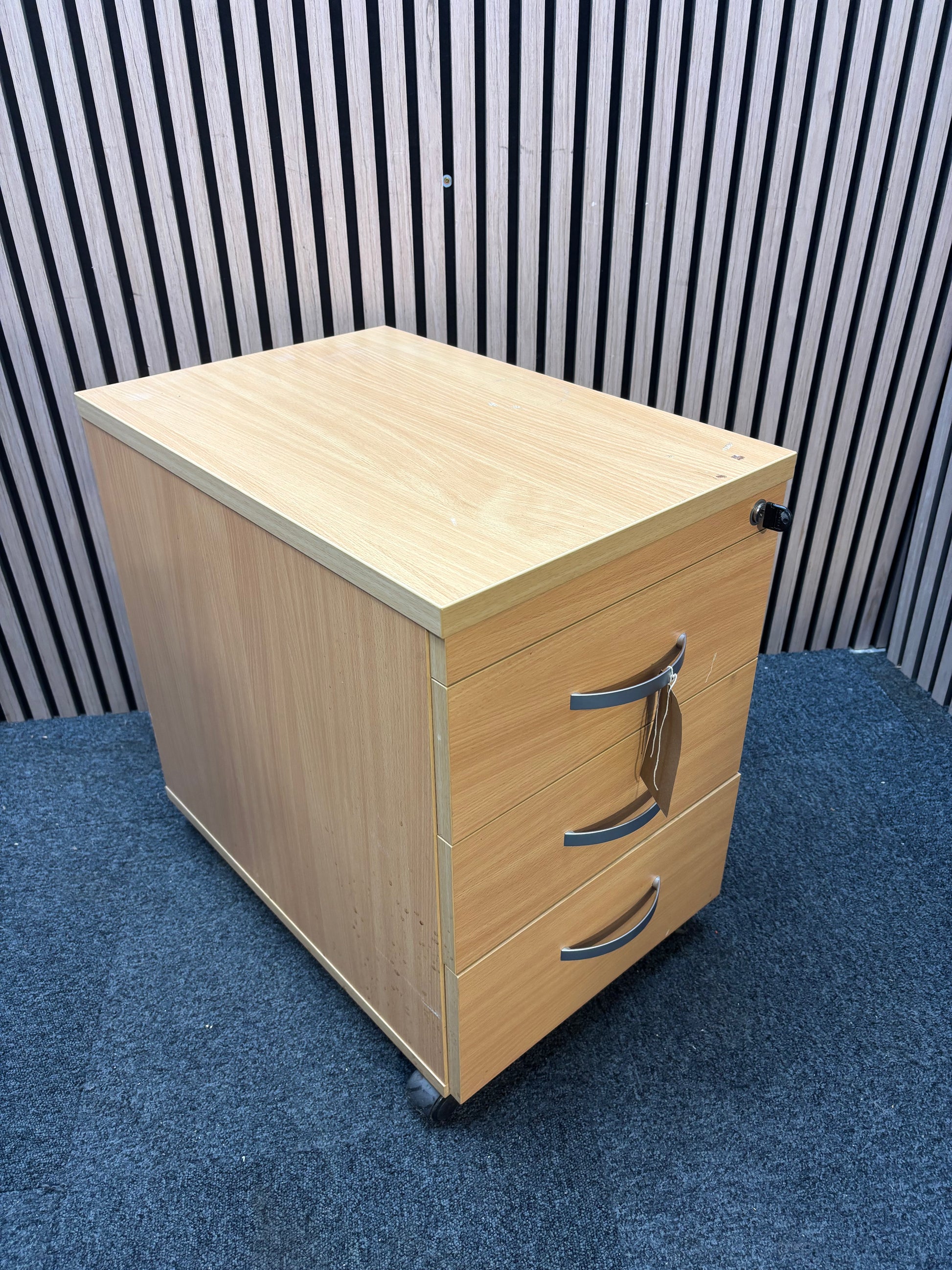 Beech 3 drawer mobile pedestal with key J3863