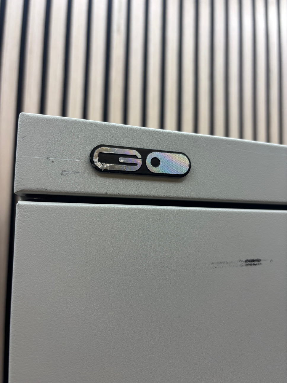 Contract Cupboard including 3 grey shelves (H 1800 mm)