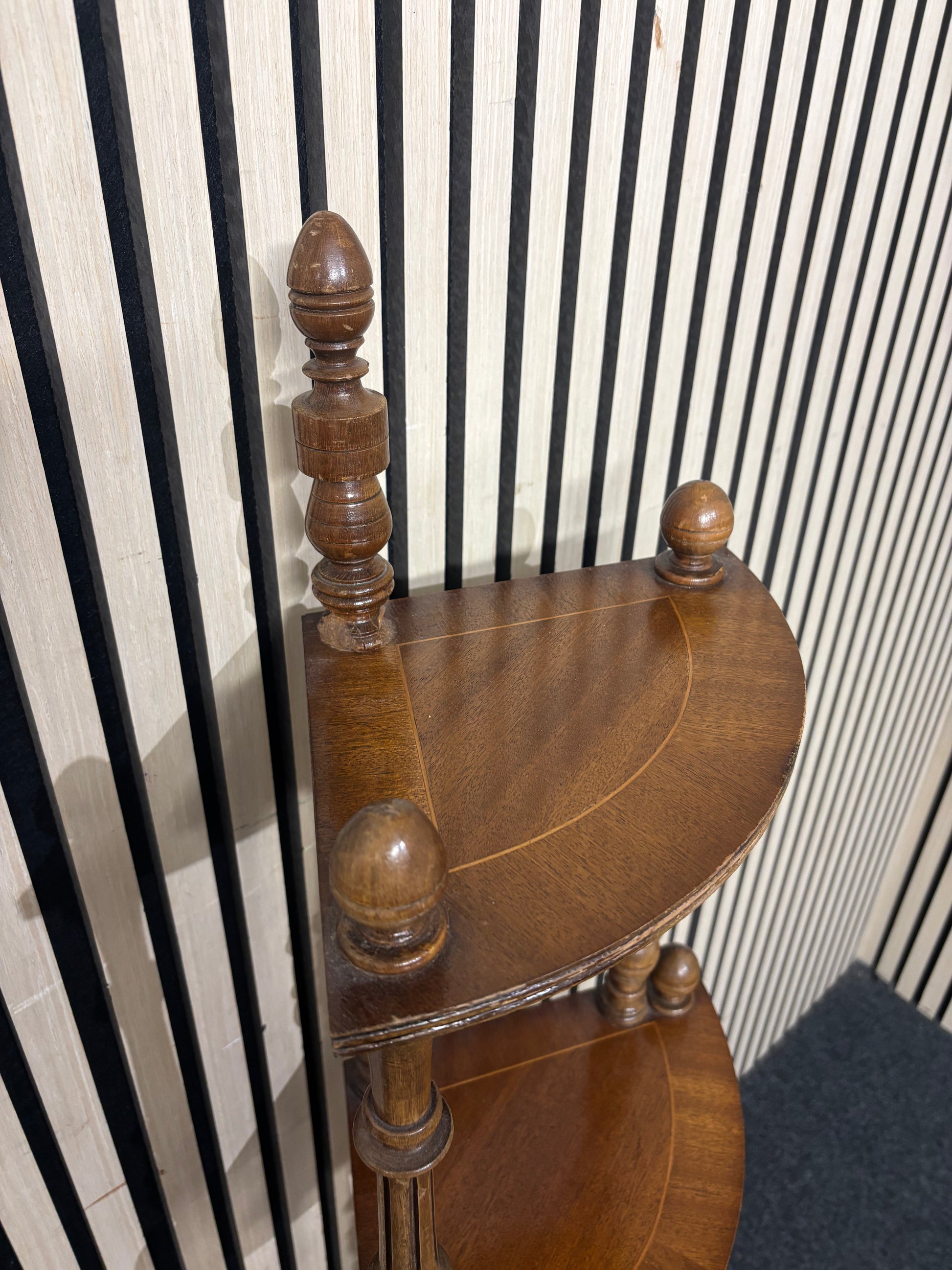 Four-tier mahogany finish corner shelf unit 44025