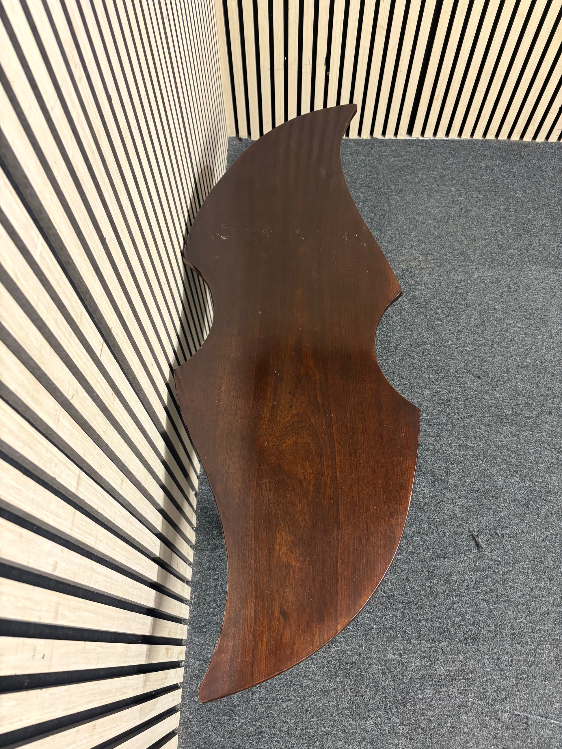 Mahogany ornate shaped top coffee table 44024