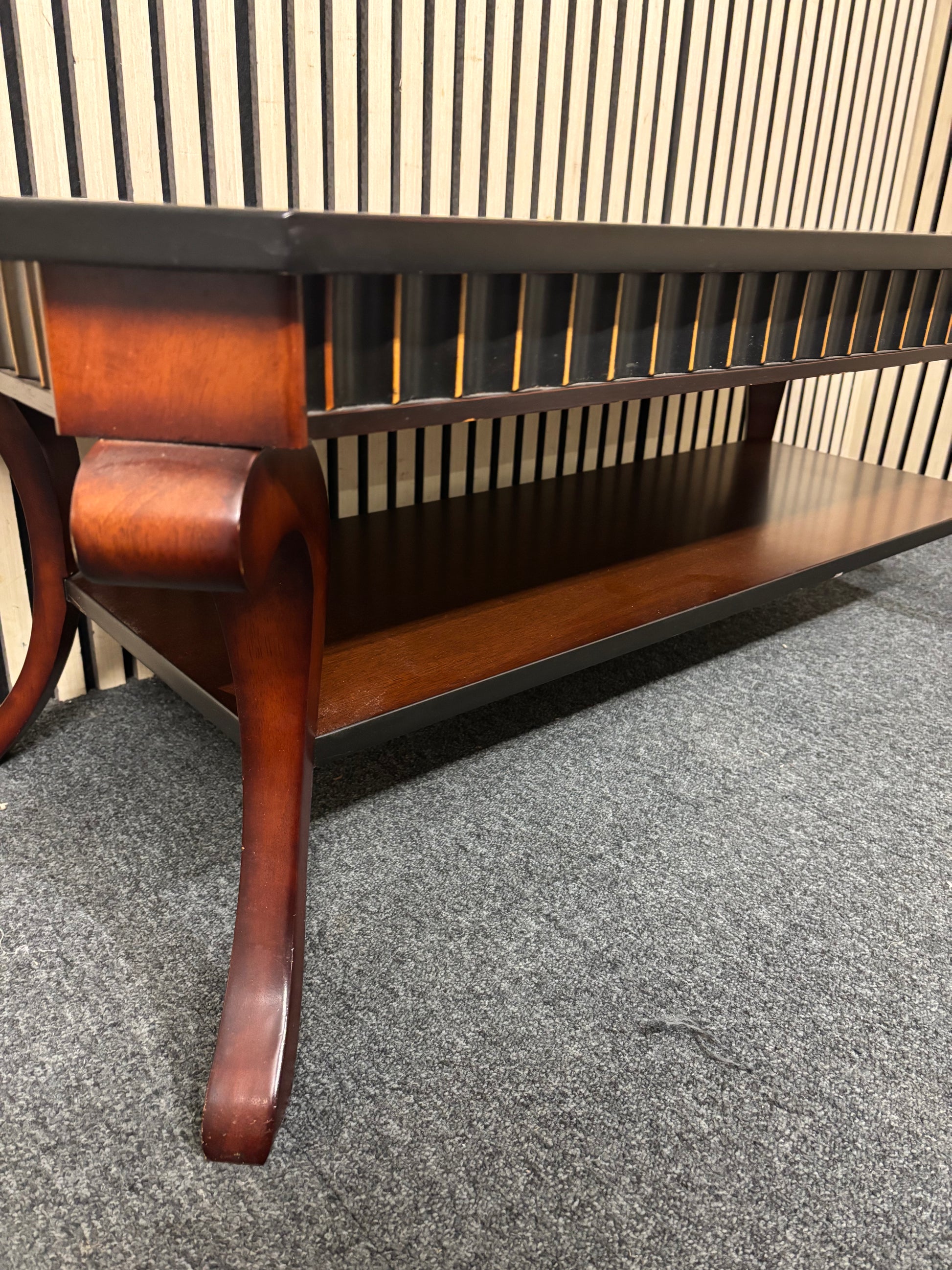 Ornate rectangular mahogany inlaid coffee table W120 D60