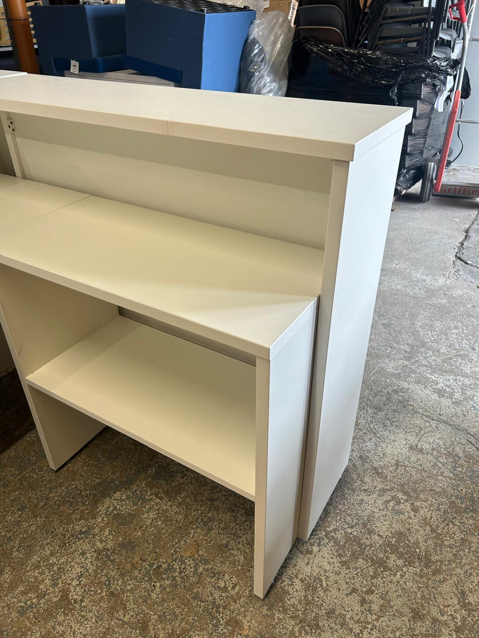Bespoke Counter 16
