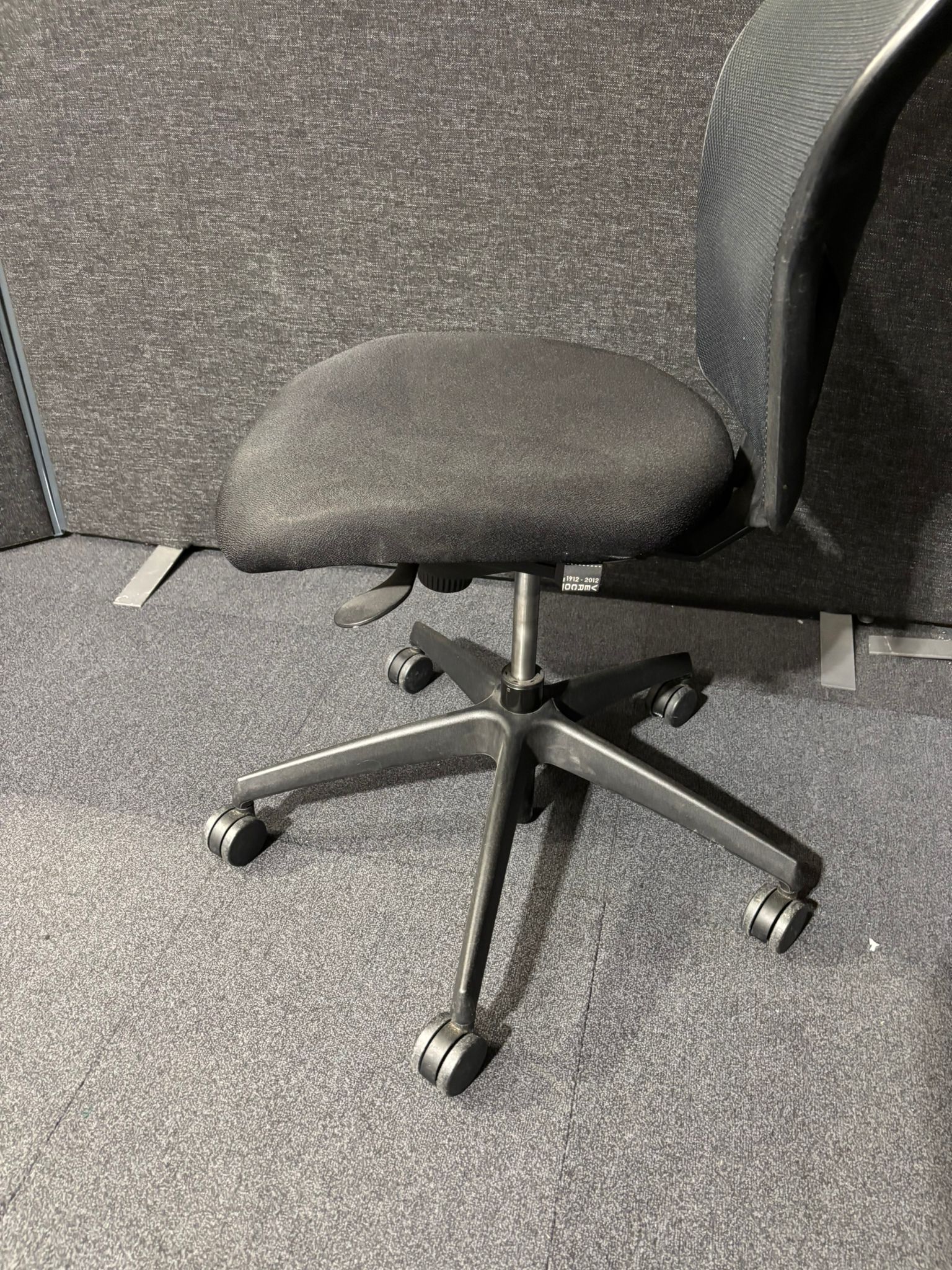 Orangebox DTO-HB Grey fabric and black mesh back swivel chair, height adjustable seat, no arms