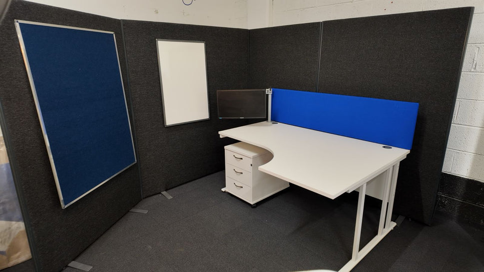 Right hand radial desk 1412 (1400mm x 1200mm)