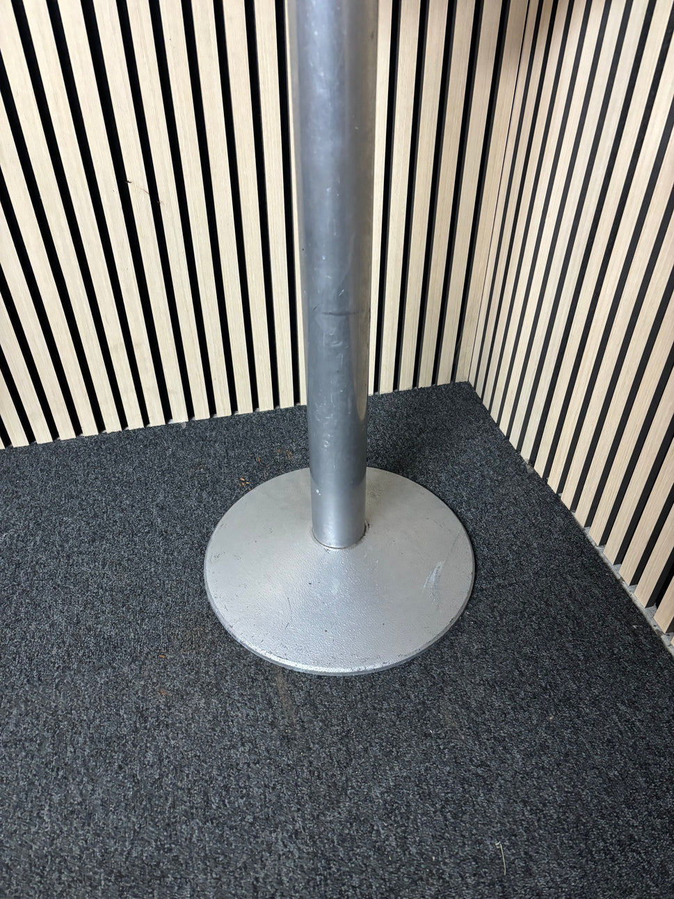 Tall beech top metal framed ciruclar table (H 110 x W 80 cm)