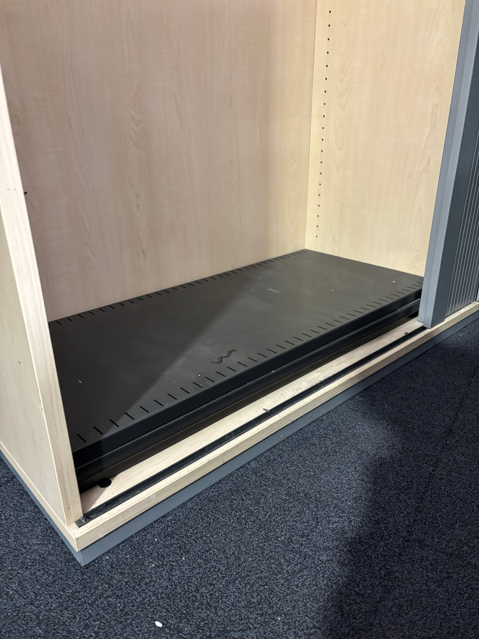 Maple sliding 1 door tambour unit (H 150 x W 100 x D 42 cm)