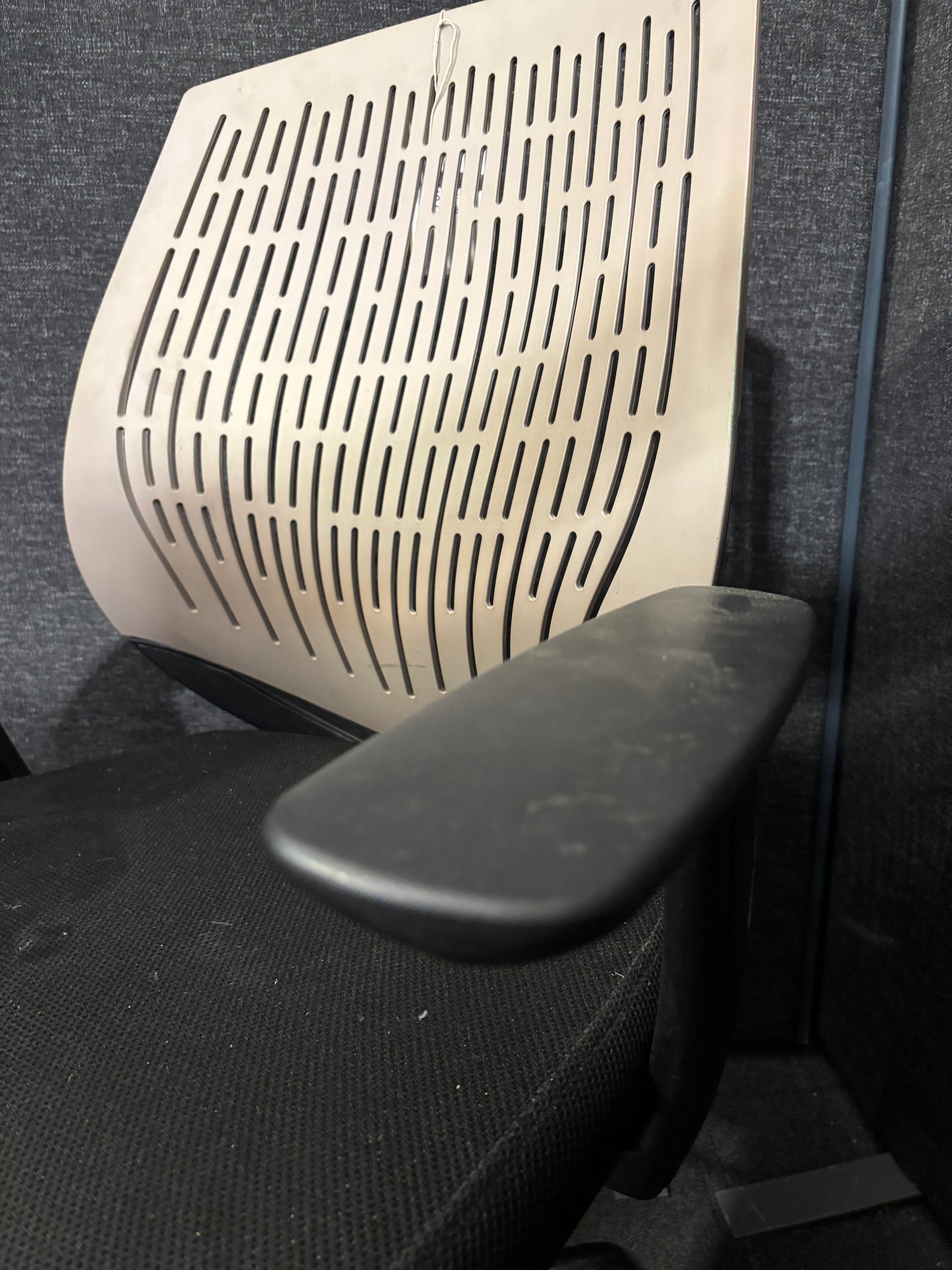 Brown plastic back mesh seat second hand swivel chair