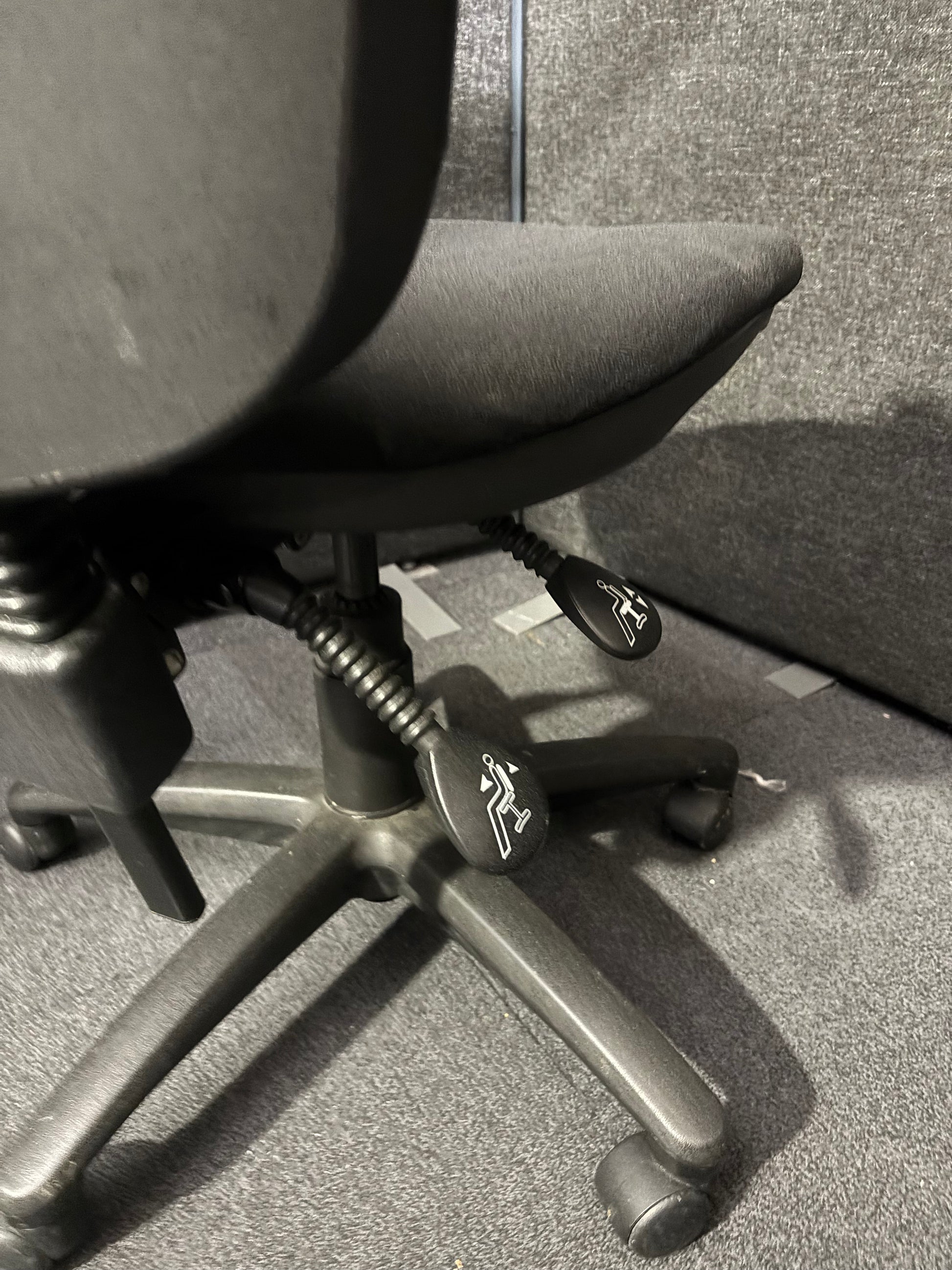 Black fabric second hand swivel chair no arms