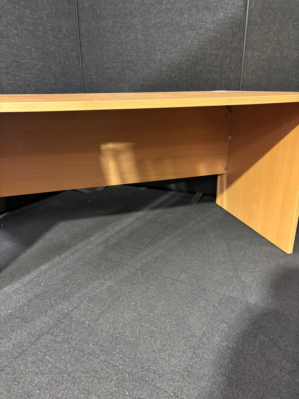 Beech 1600*800 second hand straight desk with panel legs