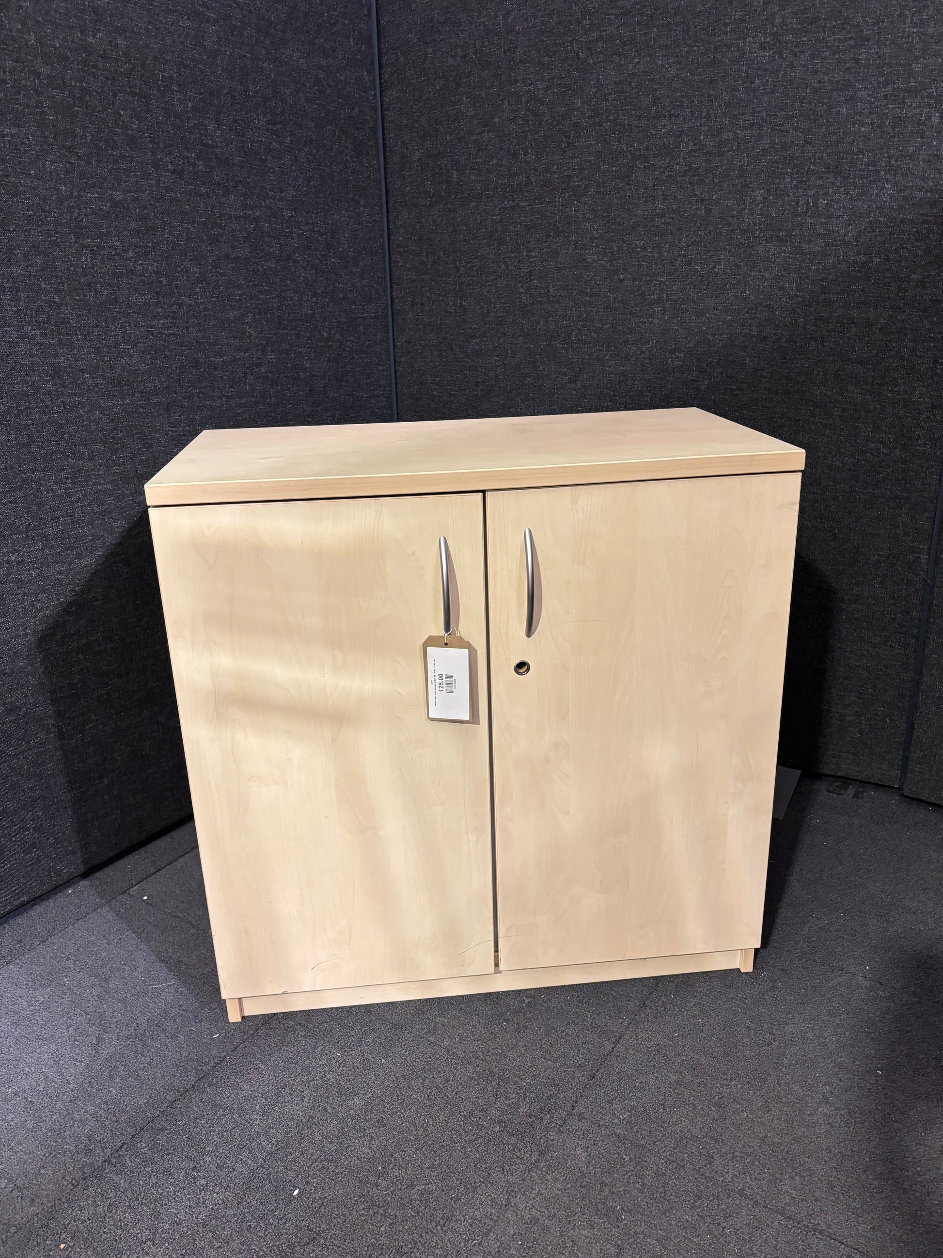 Maple low 2 door storage unit (H 82 x W 80 x D 43 cm)