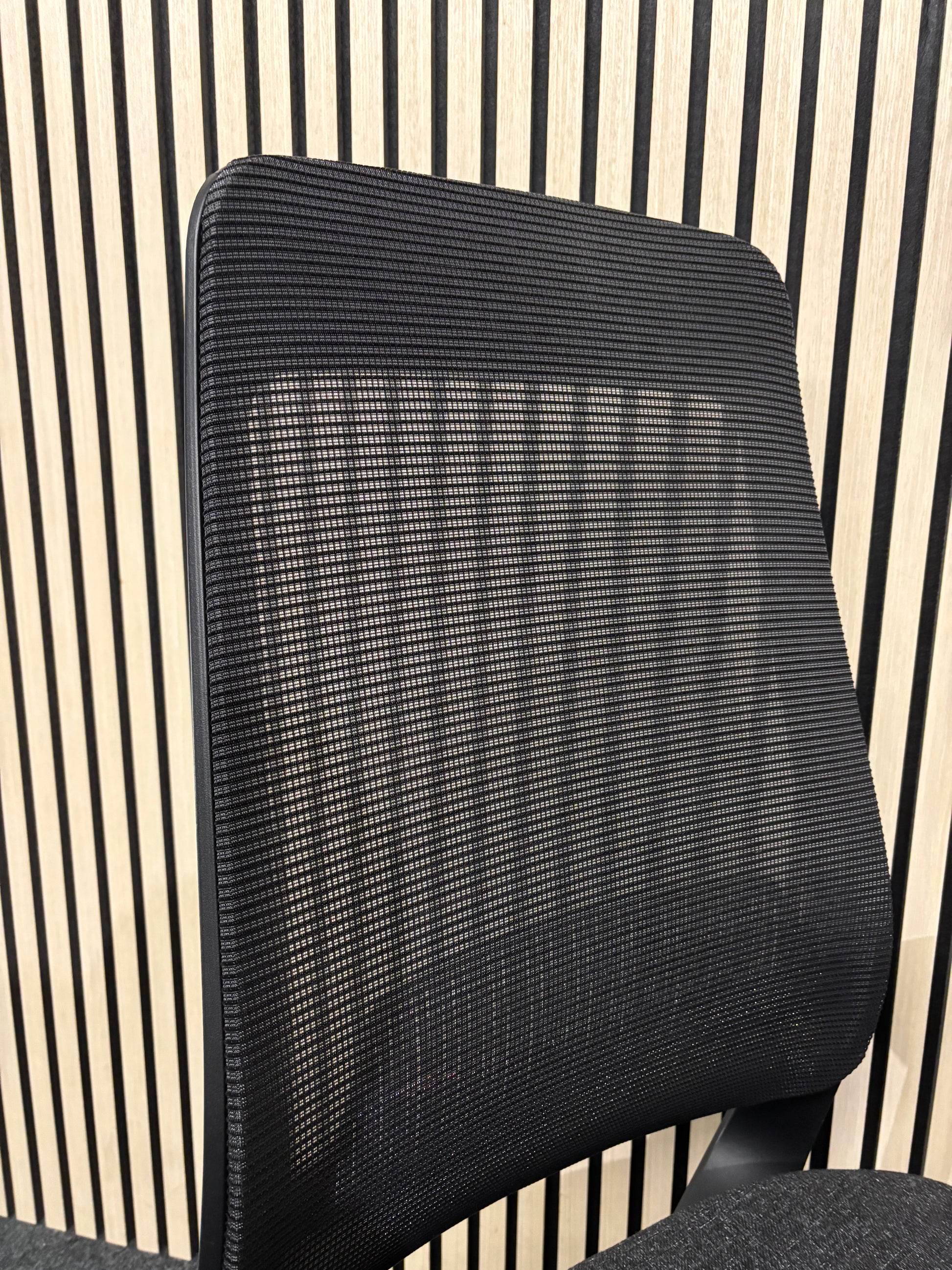 NEW Lennon Black mesh back 3 lever multifunction executive swivel chair with charcoal seat and height adjustable arms. LARGE QTYS AVAILABLE. PRICE INC VAT AT 23%