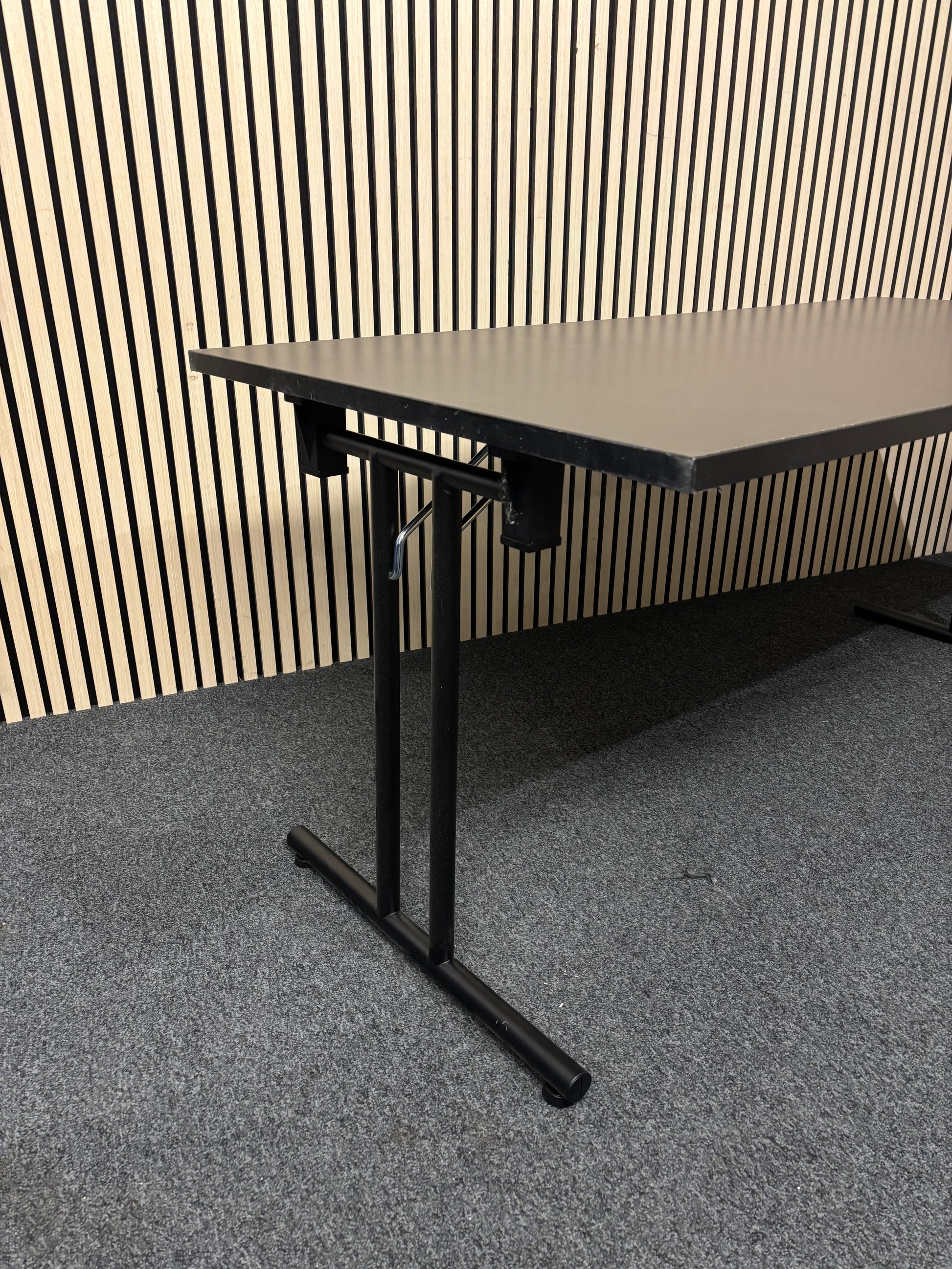 NEW Rectangular deluxe flip top meeting table with black frame 1600*800