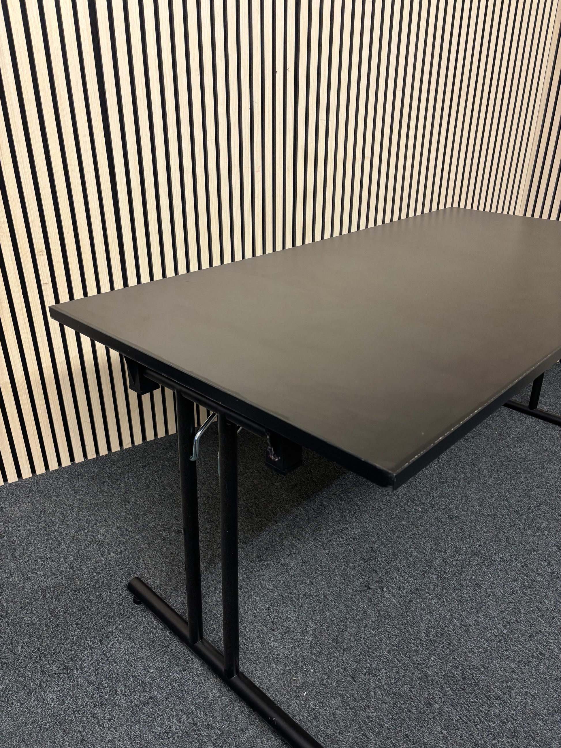 NEW Rectangular deluxe flip top meeting table with black frame 1600*800