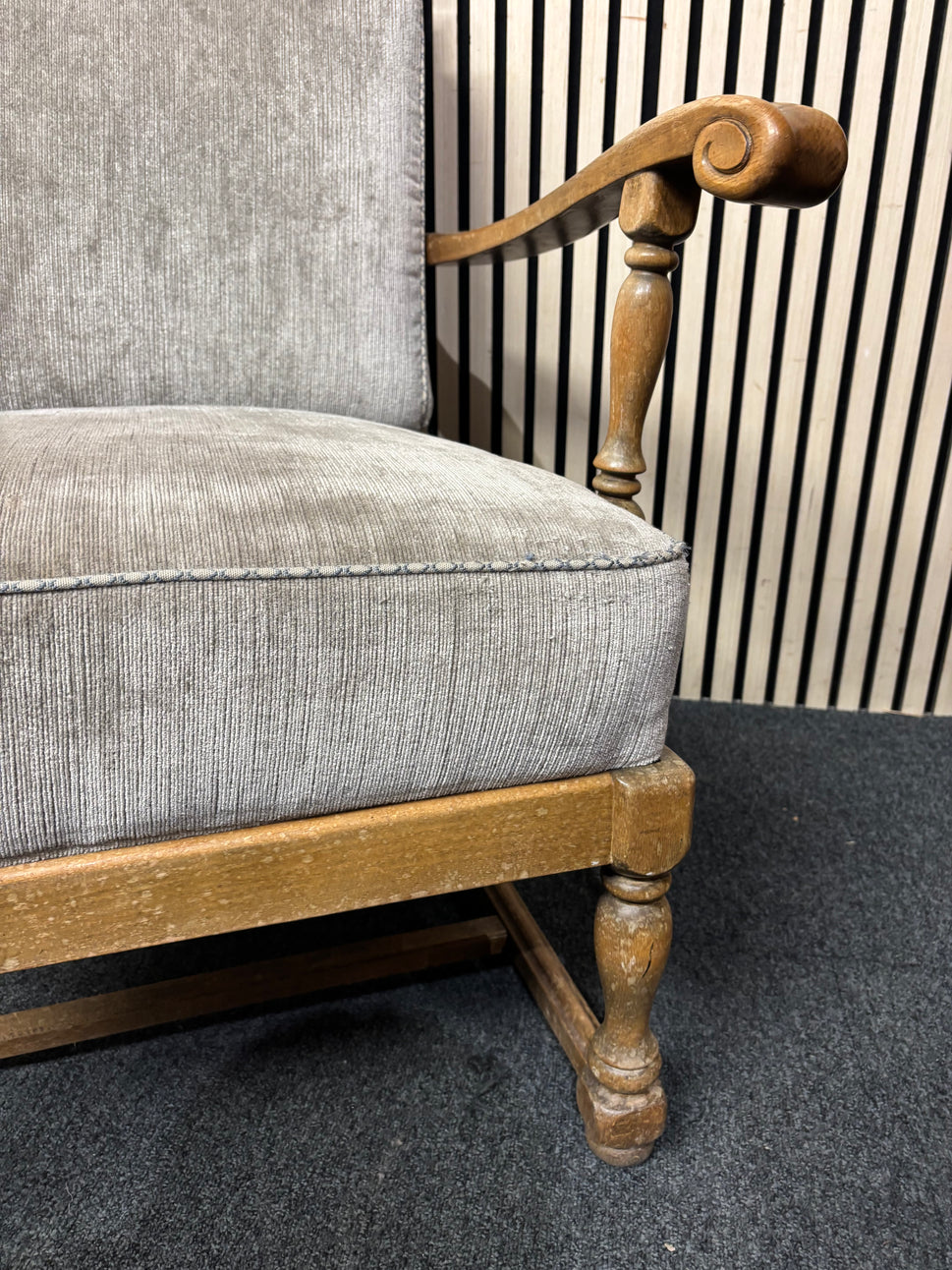 Solid wood, oatmeal fabric armchair 3126