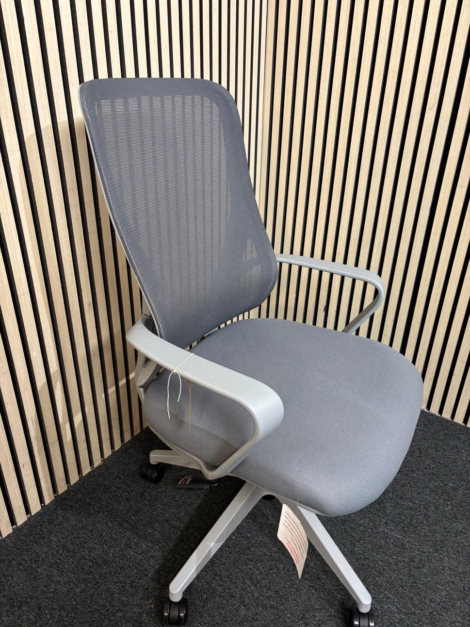 Eva mesh back task chair - grey. Liquidated stock