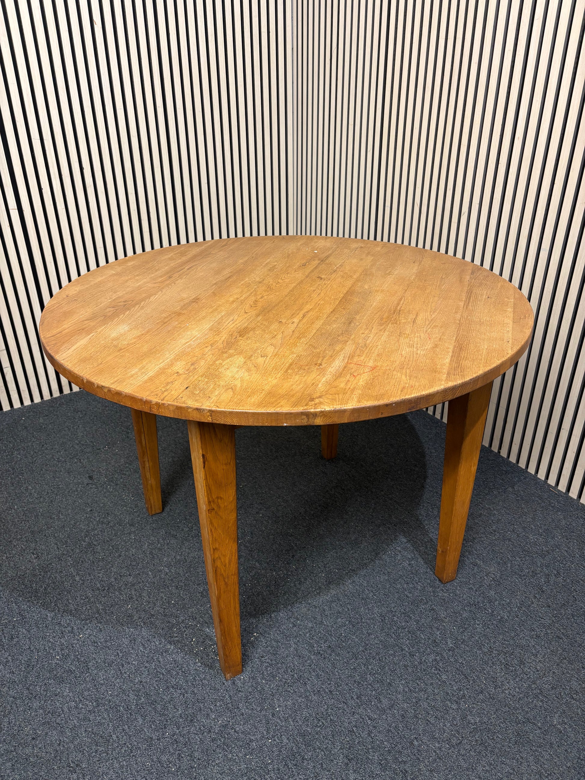 Solid oak circular dining table (W 110 cm) 3126