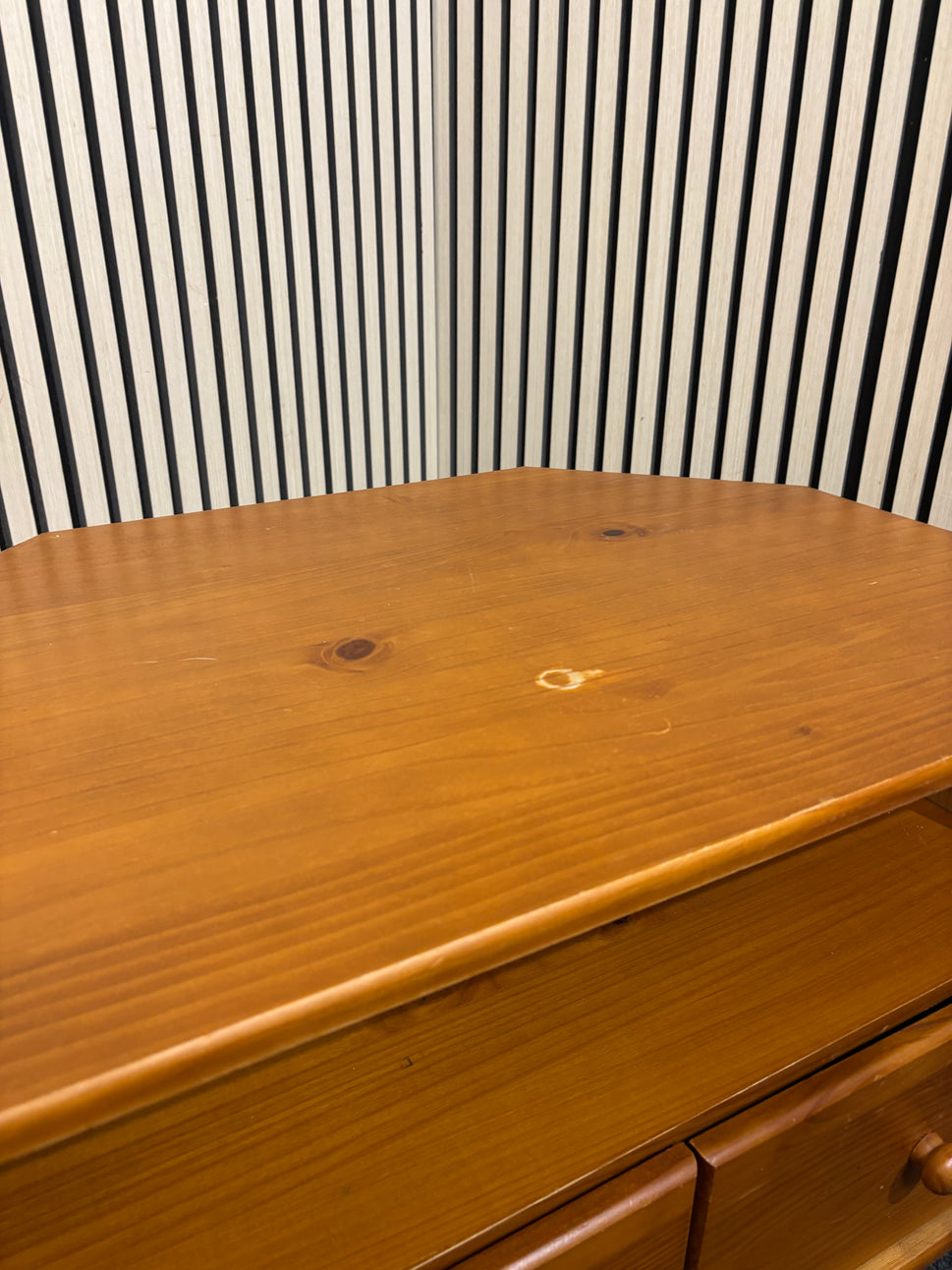 Solid pine 2 drawer tv unit 3126