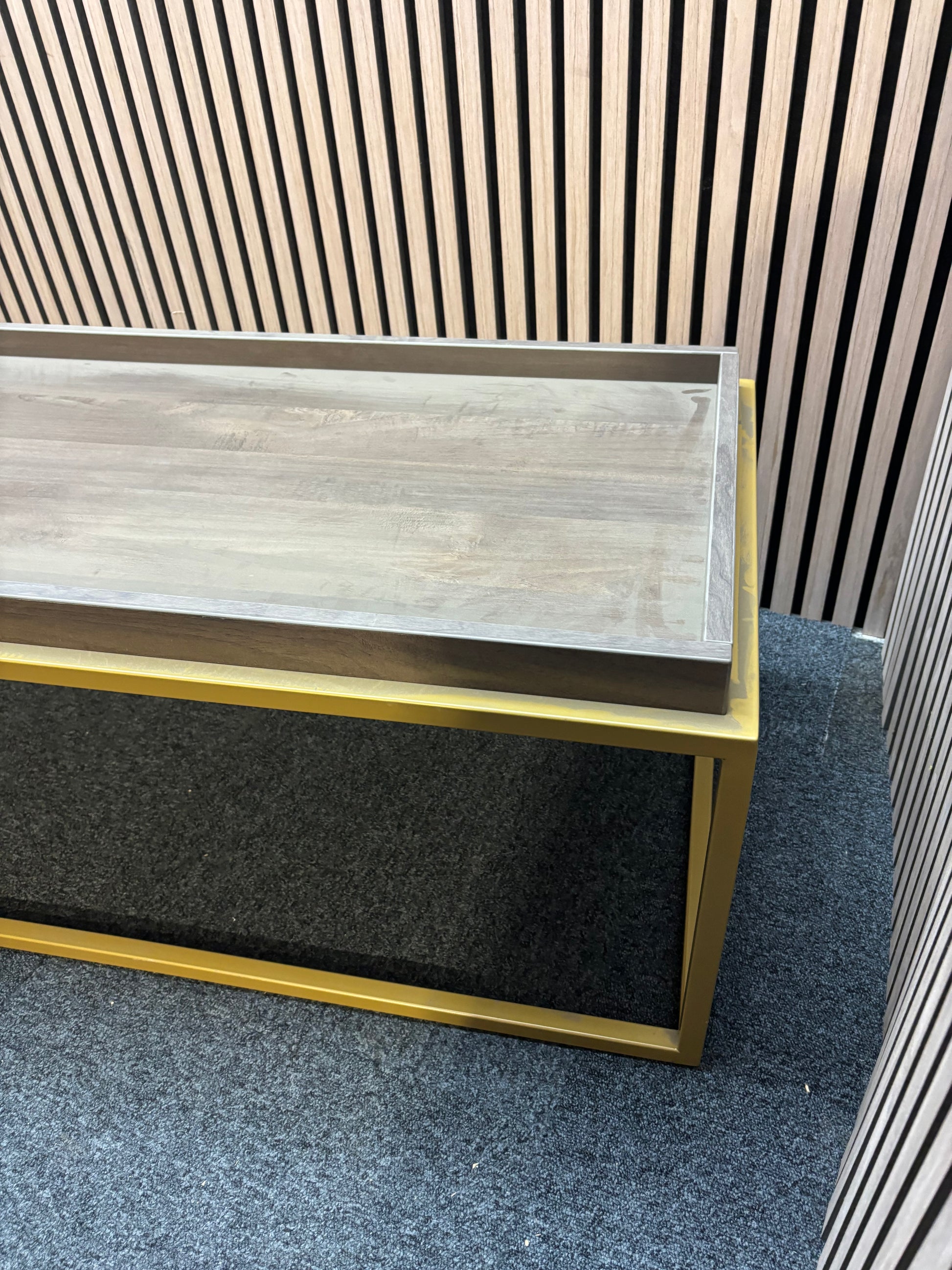 Parma rectangular coffee table with a steel frame