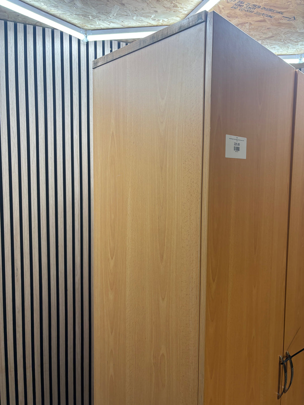 Tall solid beech 2 door storage unit (H 205 x W 95 x D 45 cm)