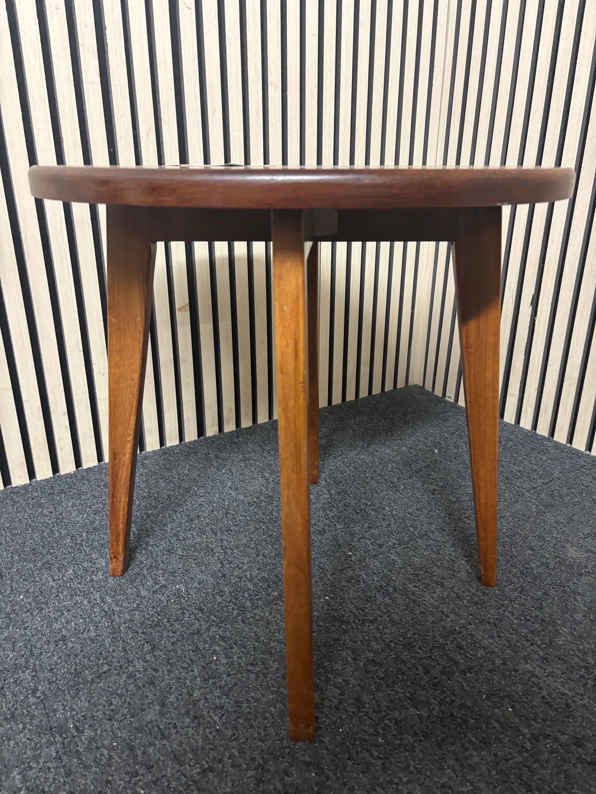 Circular low mahogany coffee table 2226