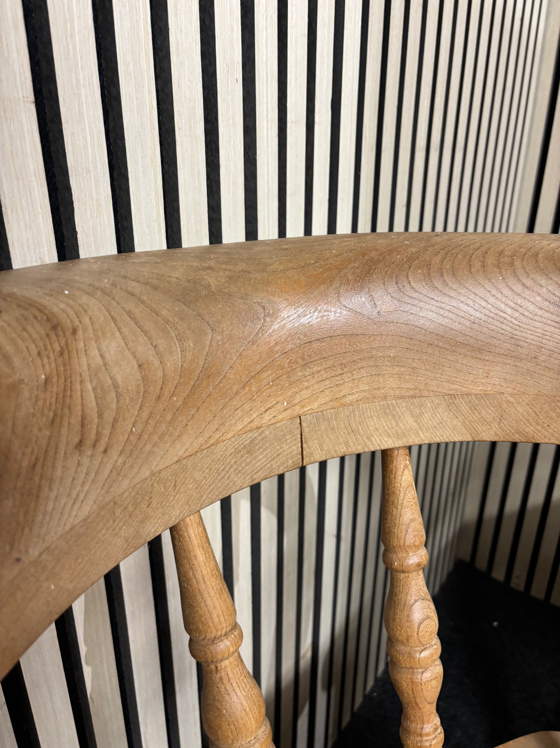 Solid oak spindle back carver chair (SET OF 2) 43529